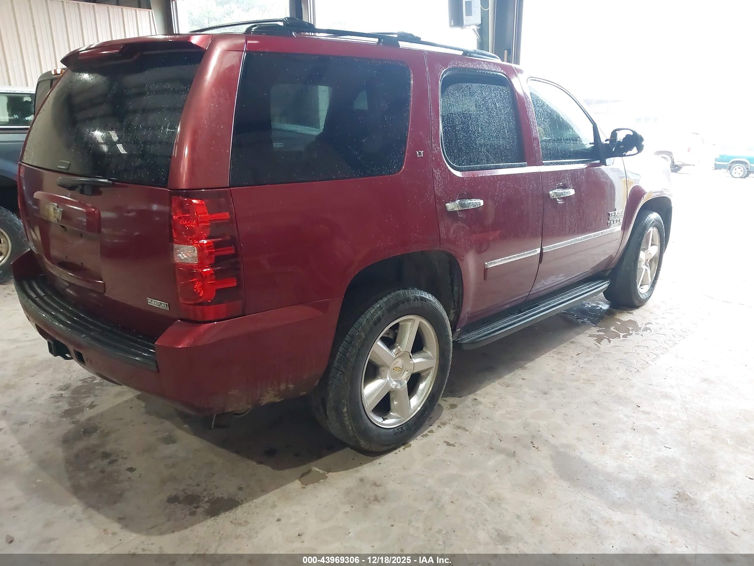 CHEVROLET TAHOE image 4