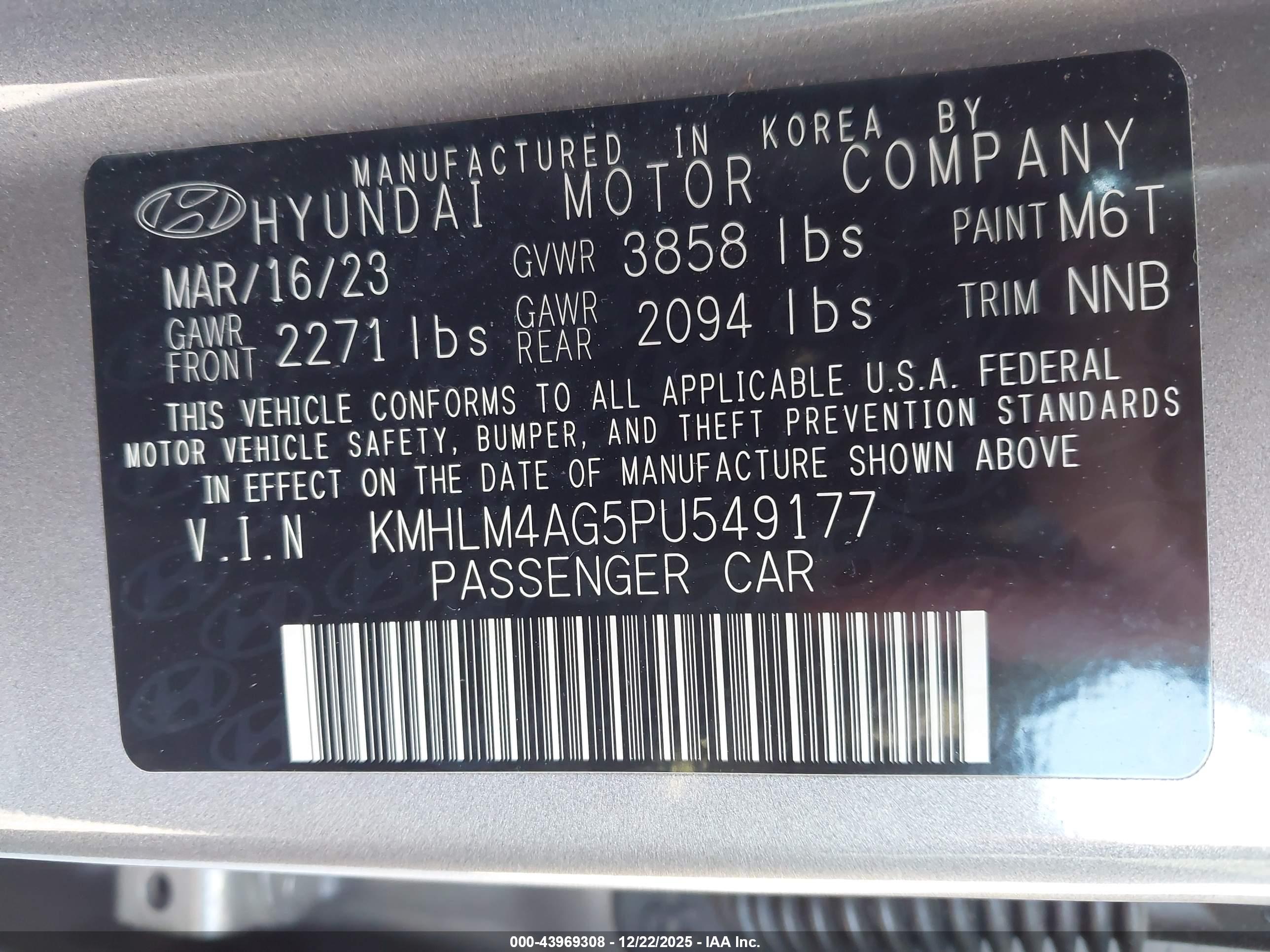 HYUNDAI ELANTRA image 9