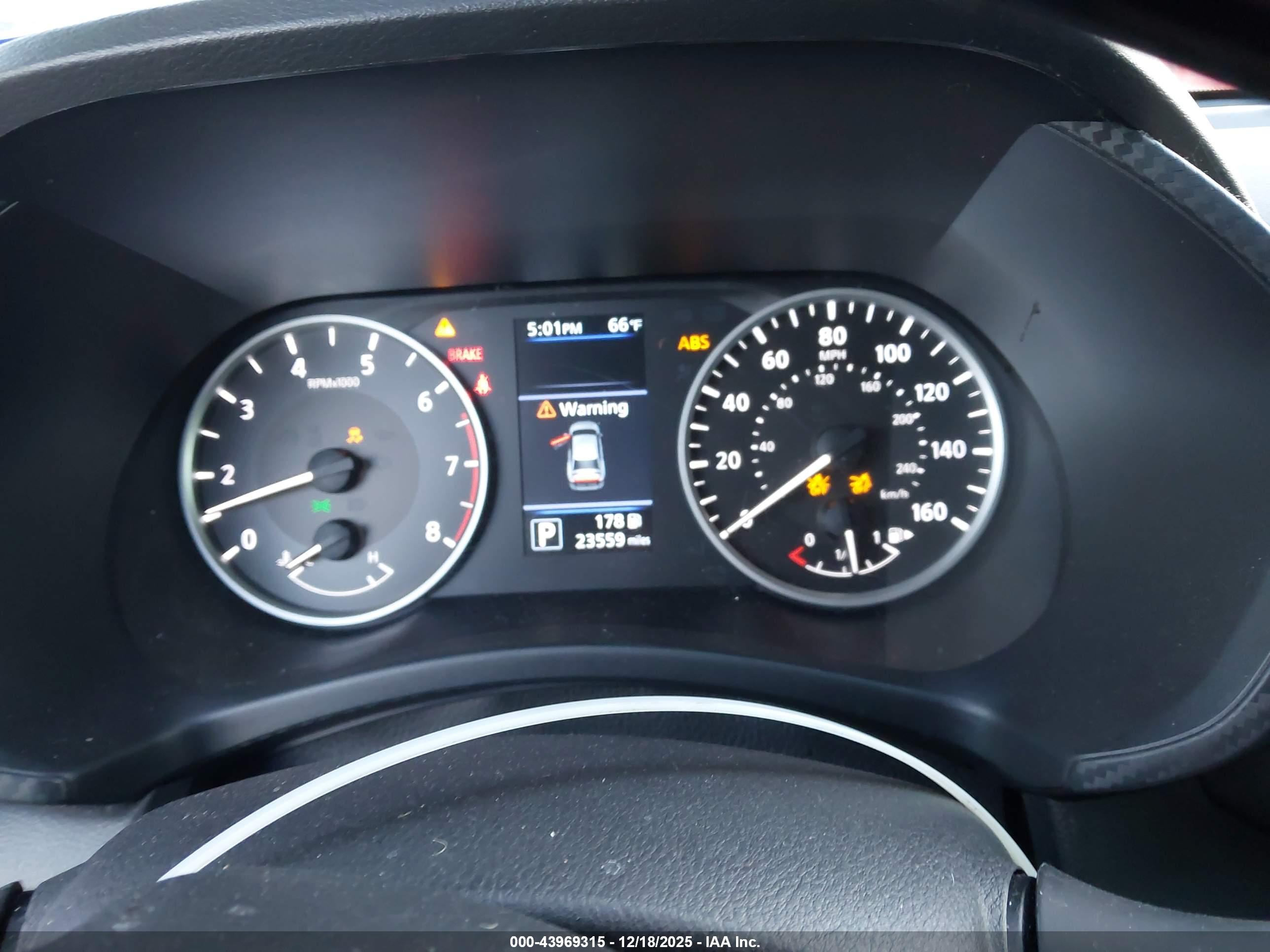 NISSAN SENTRA image 7