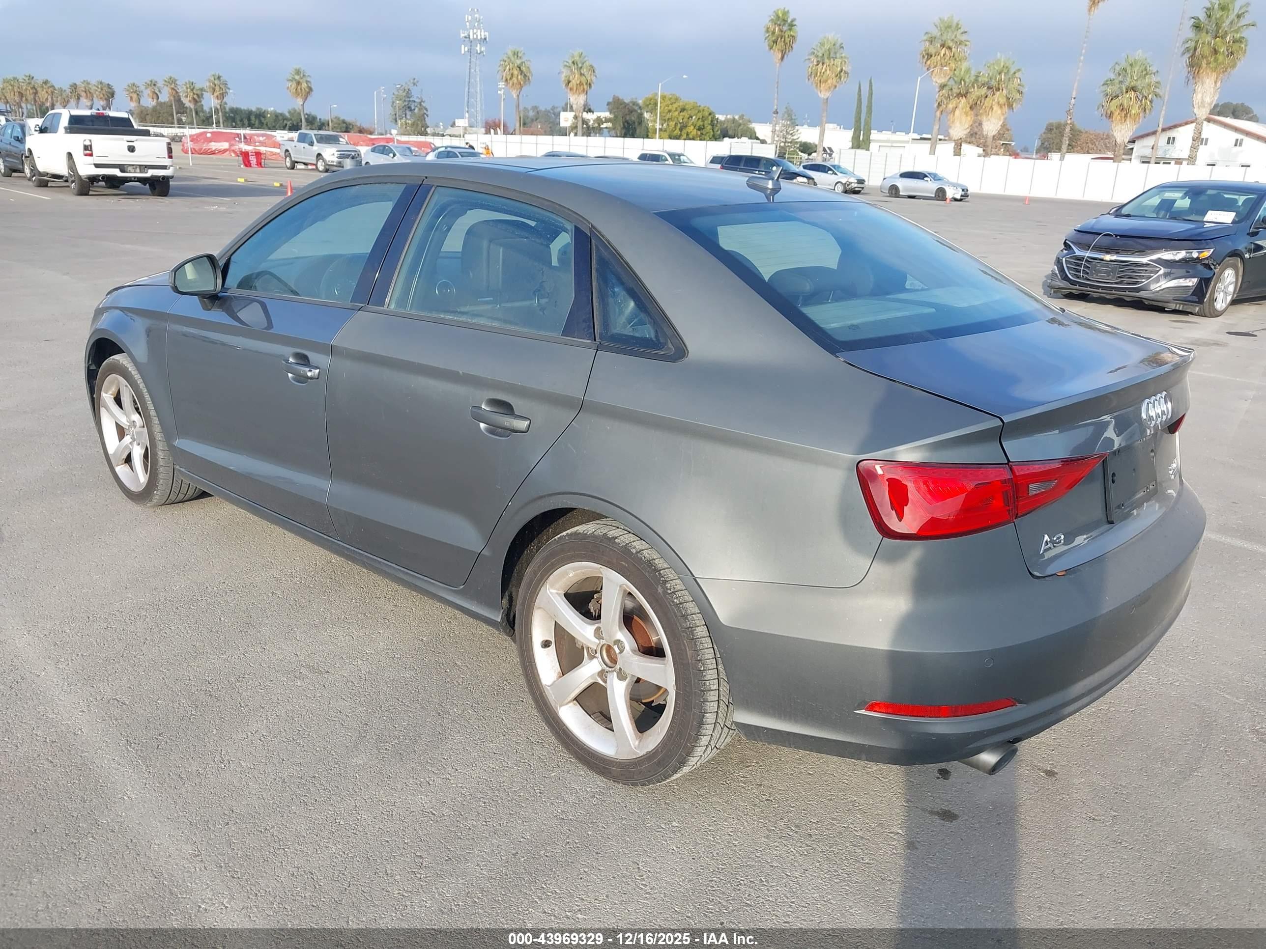 AUDI A3 image 3