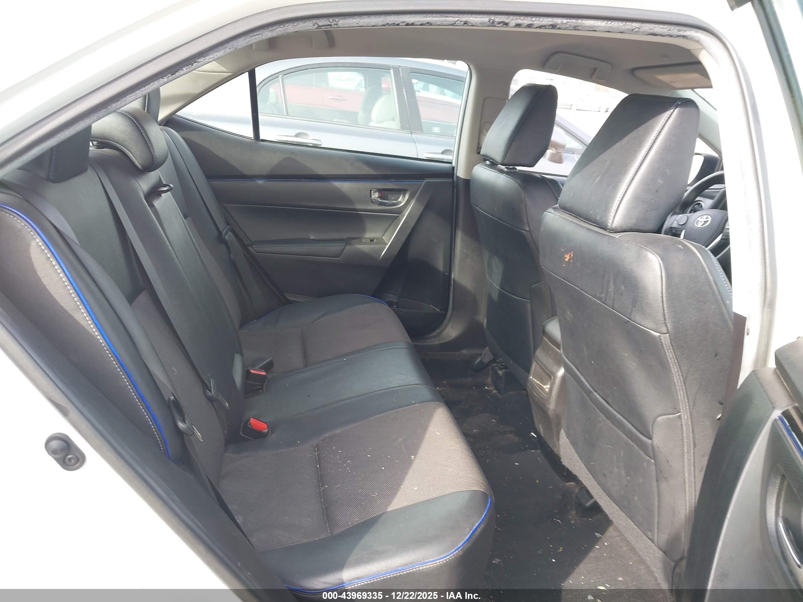 TOYOTA COROLLA image 8