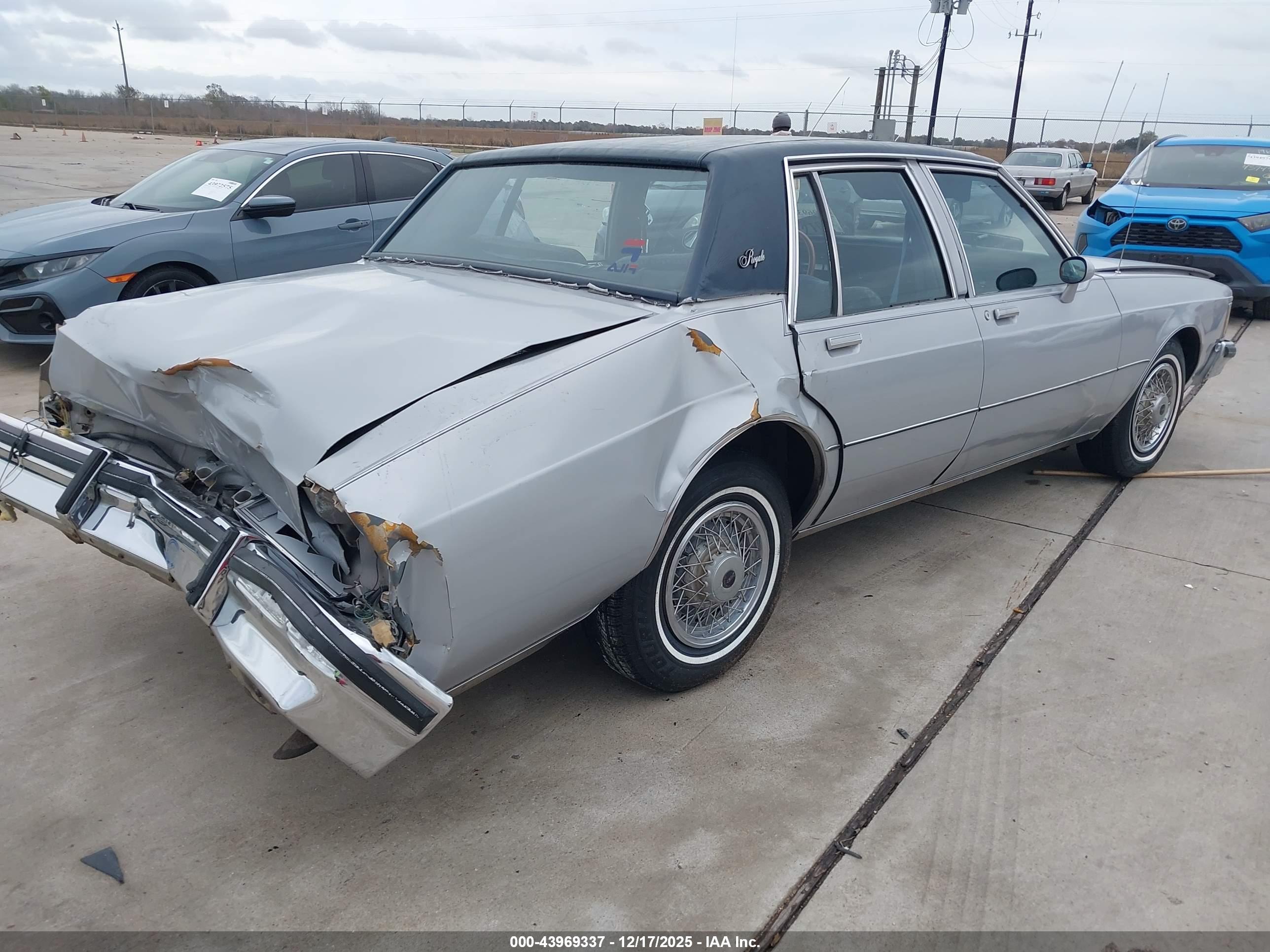OLDSMOBILE DELTA image 4