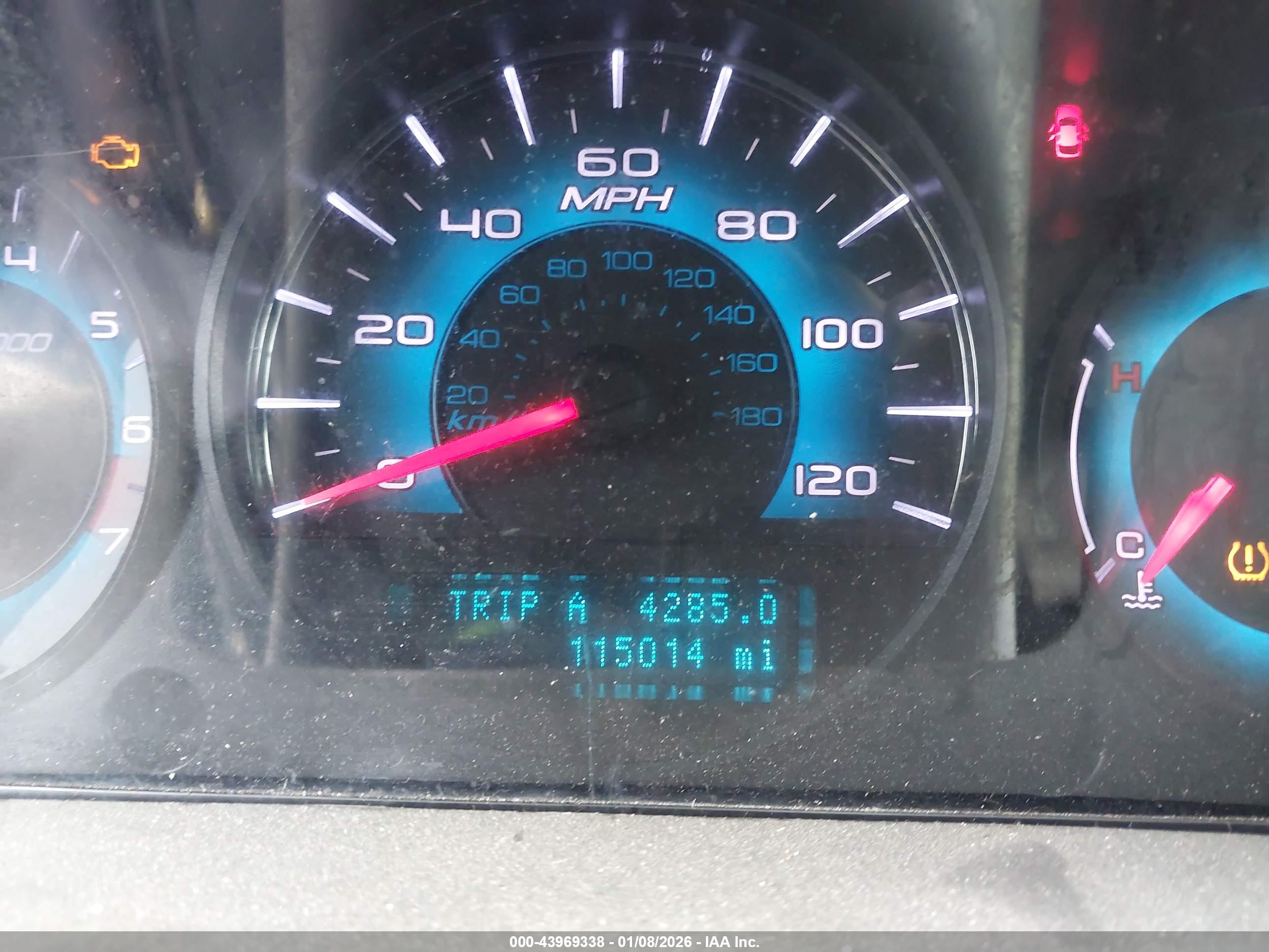 FORD FUSION image 7