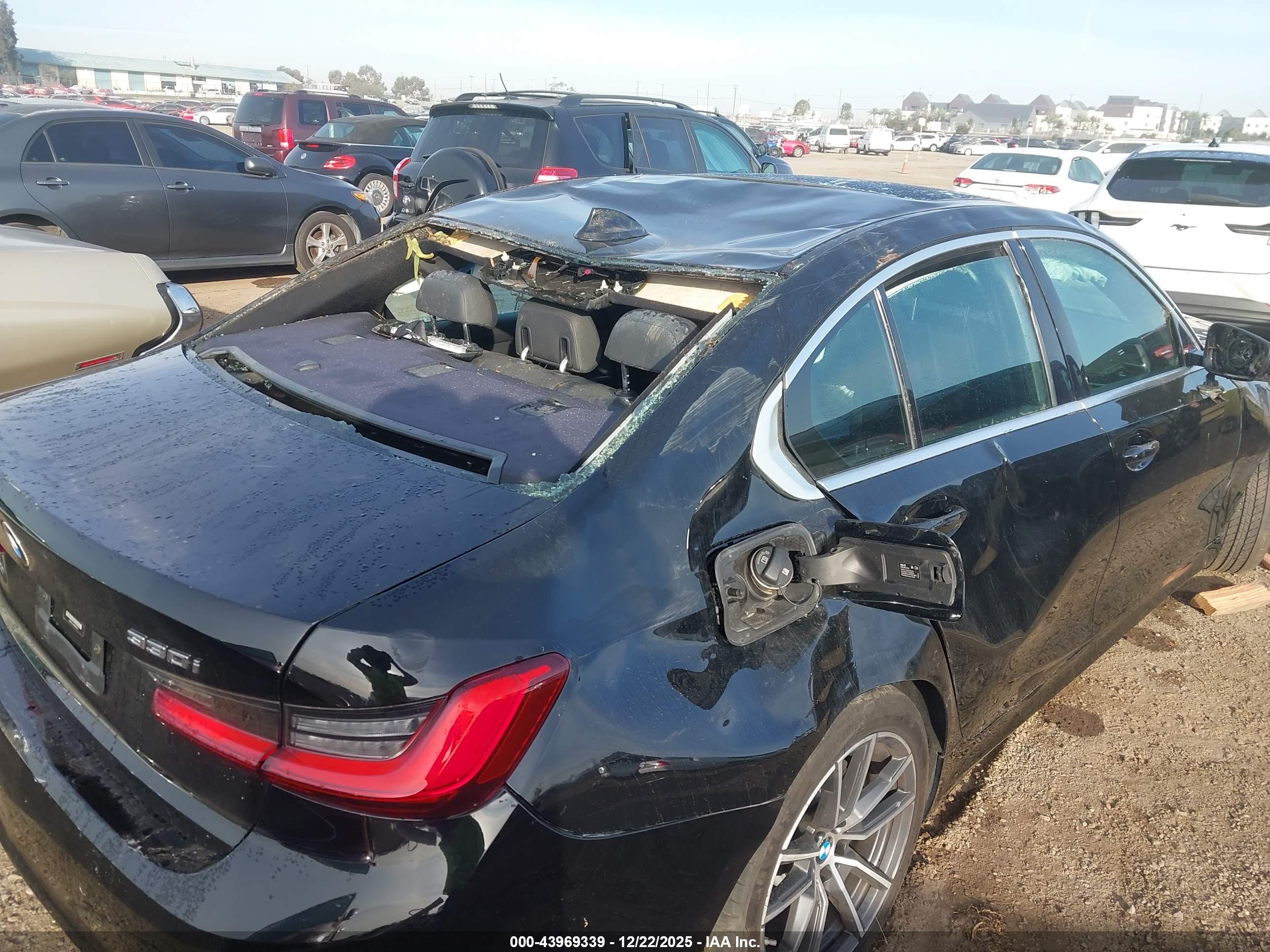 BMW 330I image 6