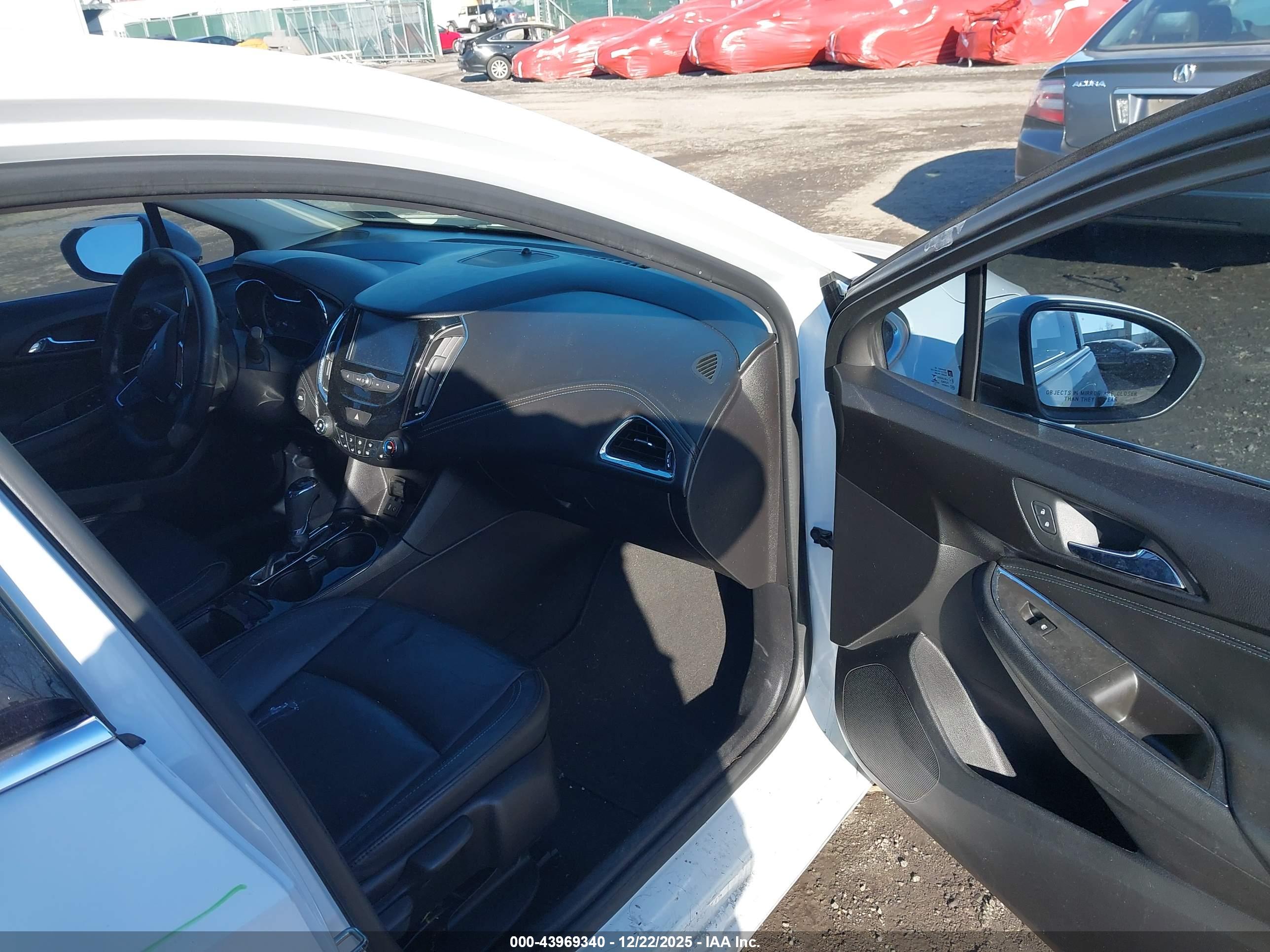 CHEVROLET CRUZE image 5