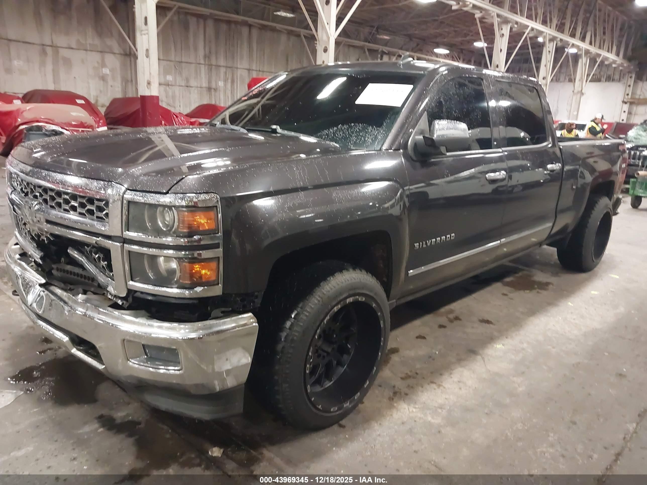 CHEVROLET SILVERADO image 2
