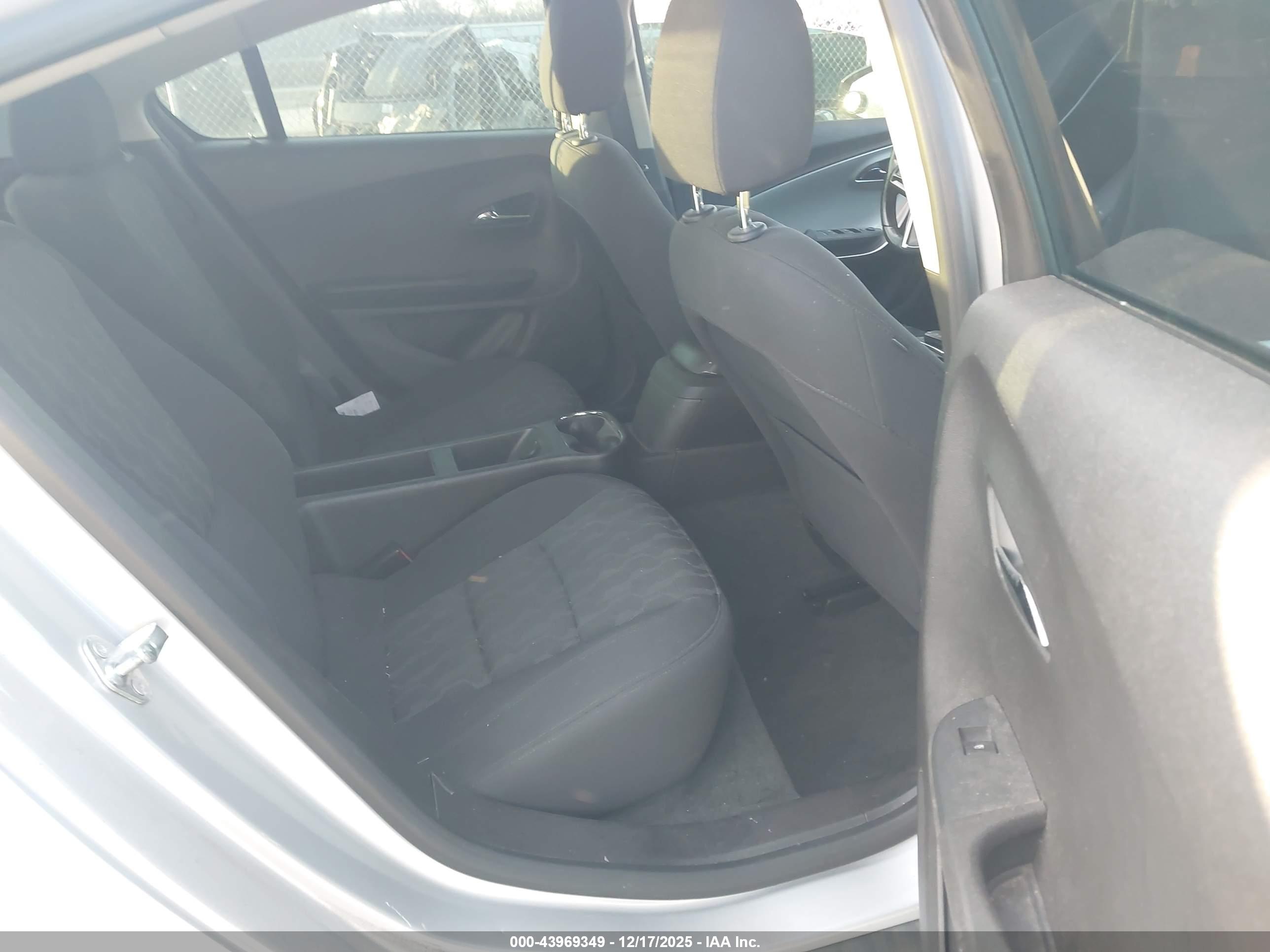 CHEVROLET VOLT image 8