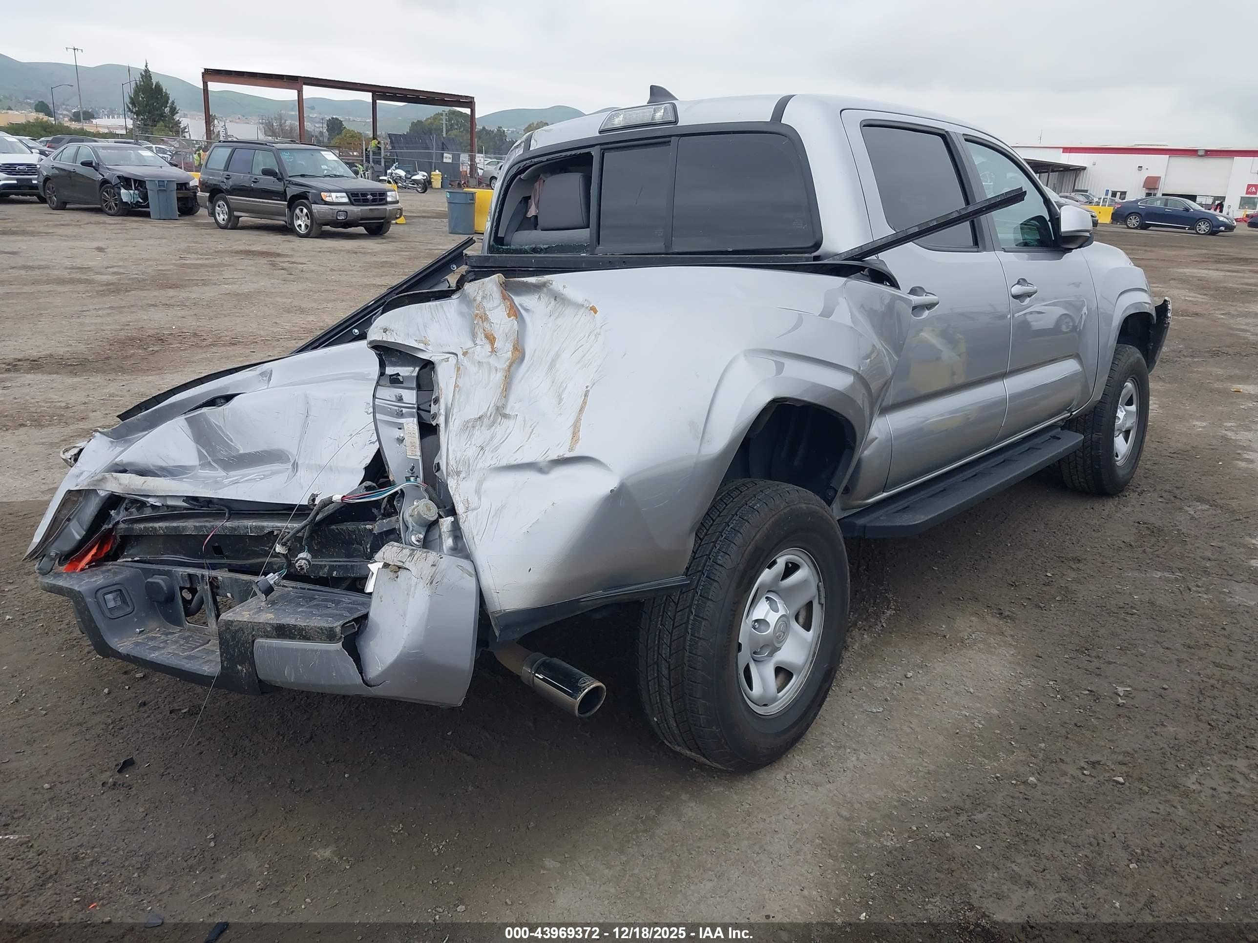 TOYOTA TACOMA image 4