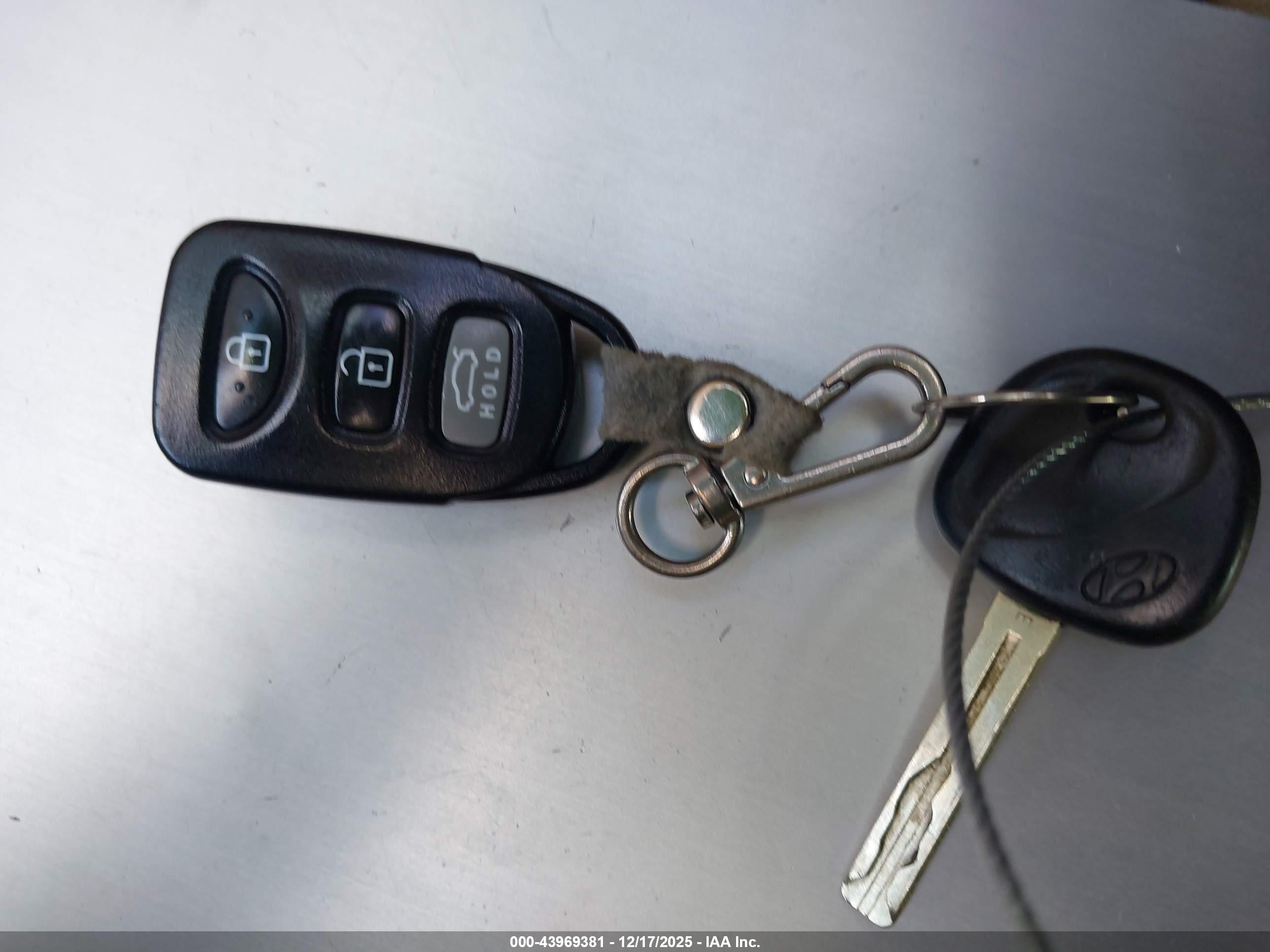 HYUNDAI SONATA image 11