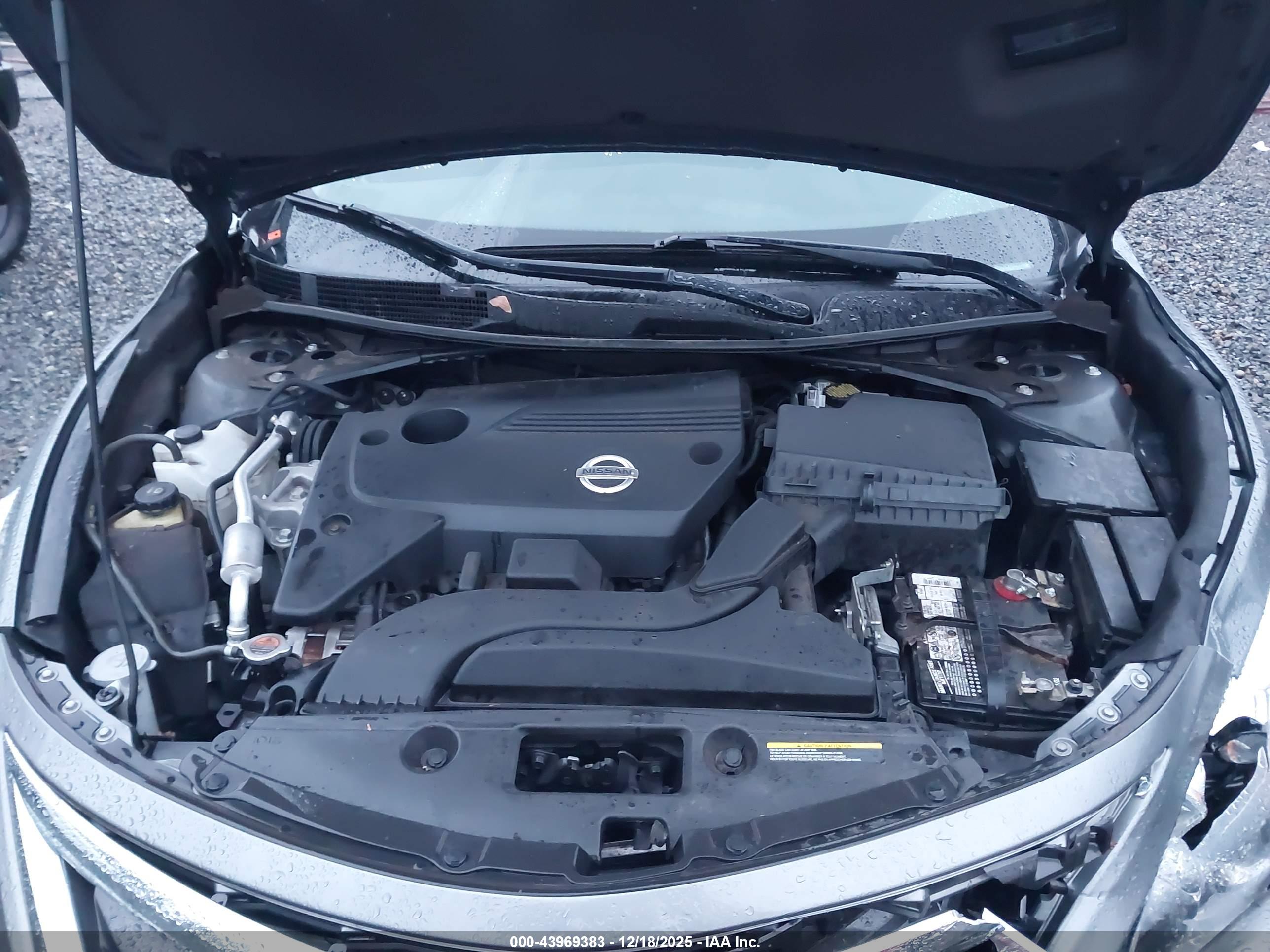 NISSAN ALTIMA image 10