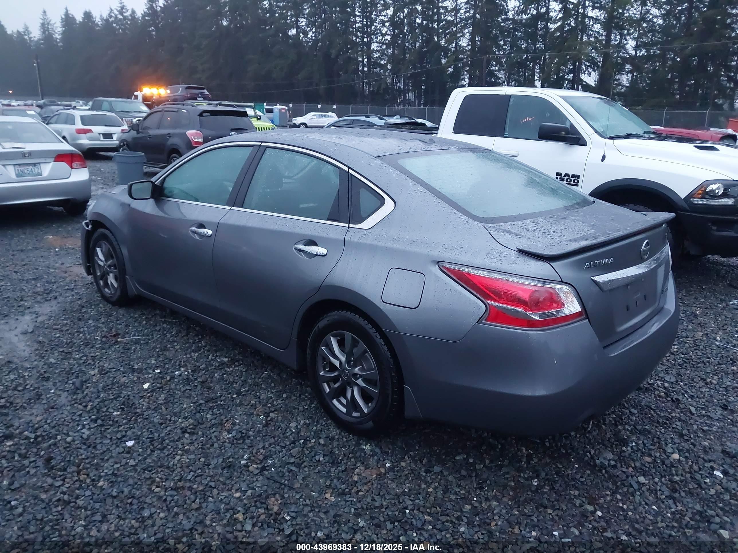 NISSAN ALTIMA image 3