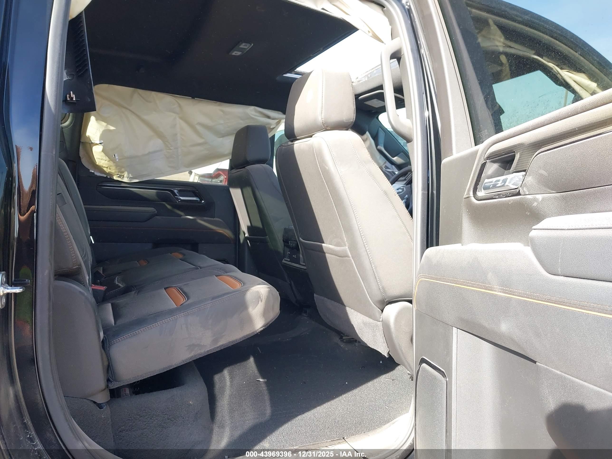 GMC SIERRA image 8
