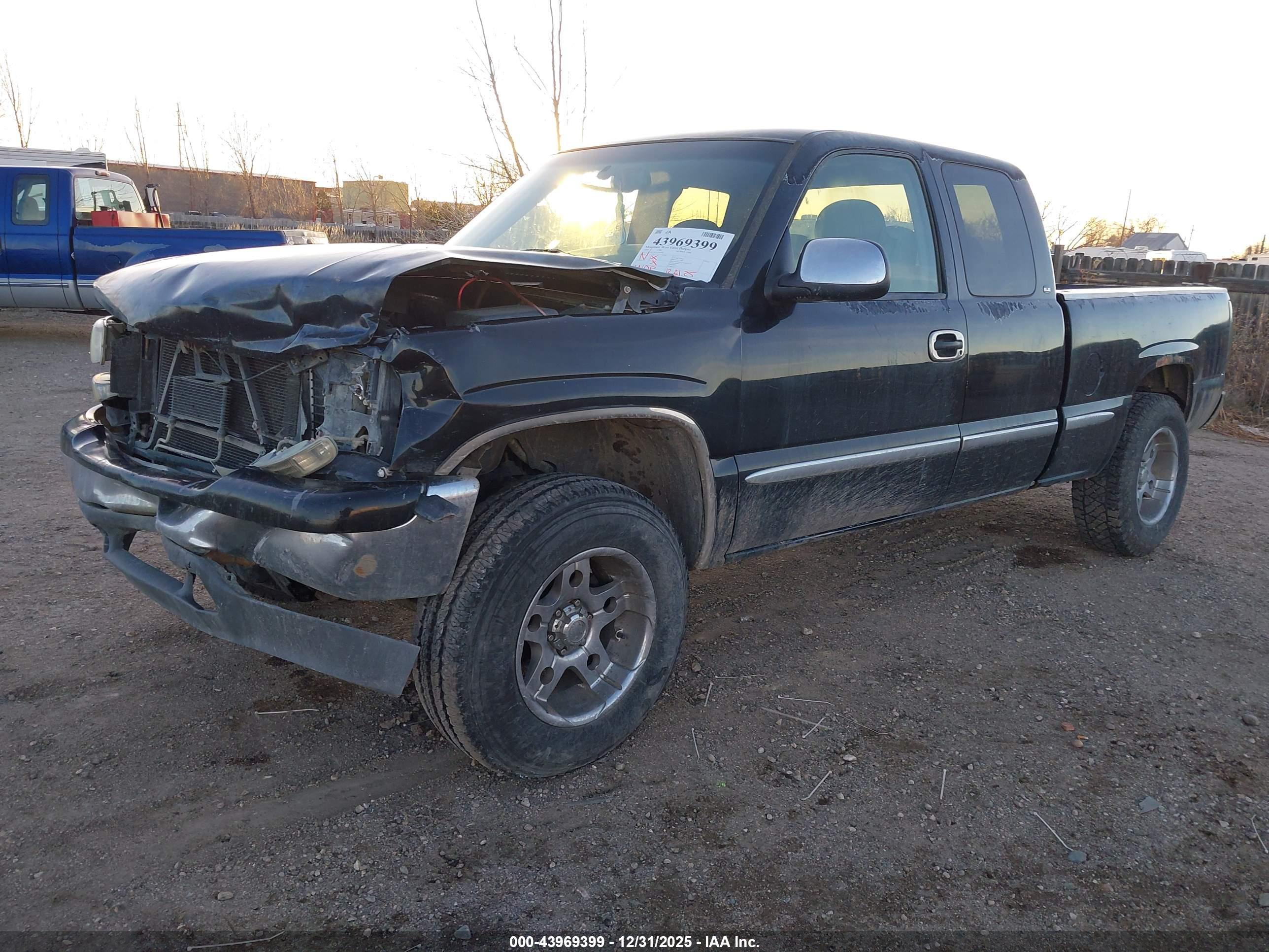 GMC SIERRA image 2