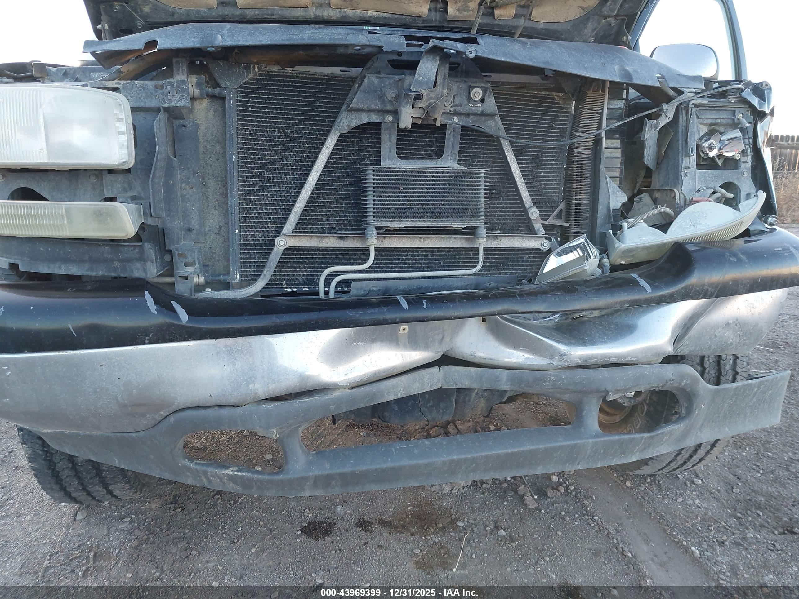 GMC SIERRA image 6