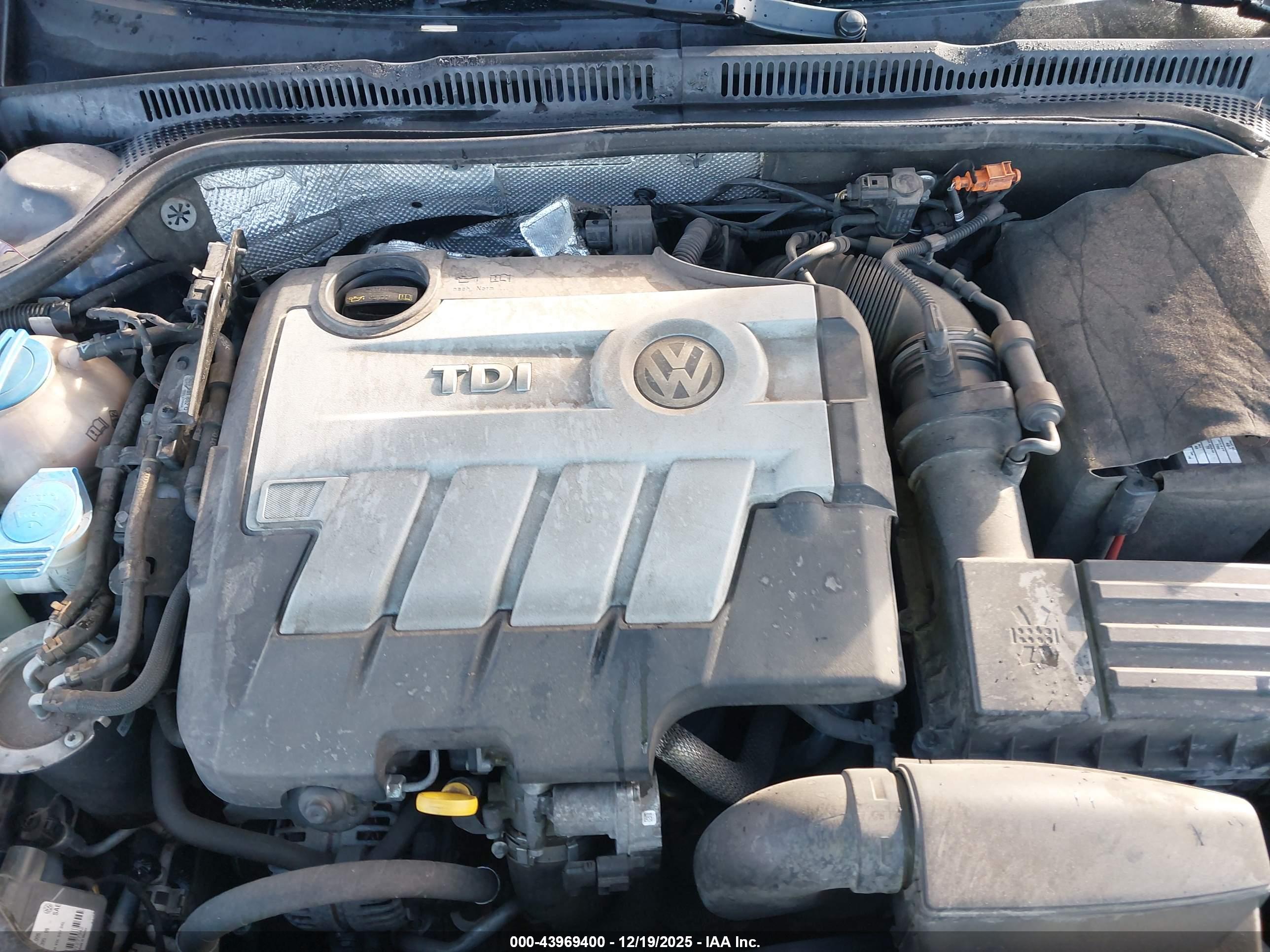 VOLKSWAGEN JETTA image 10