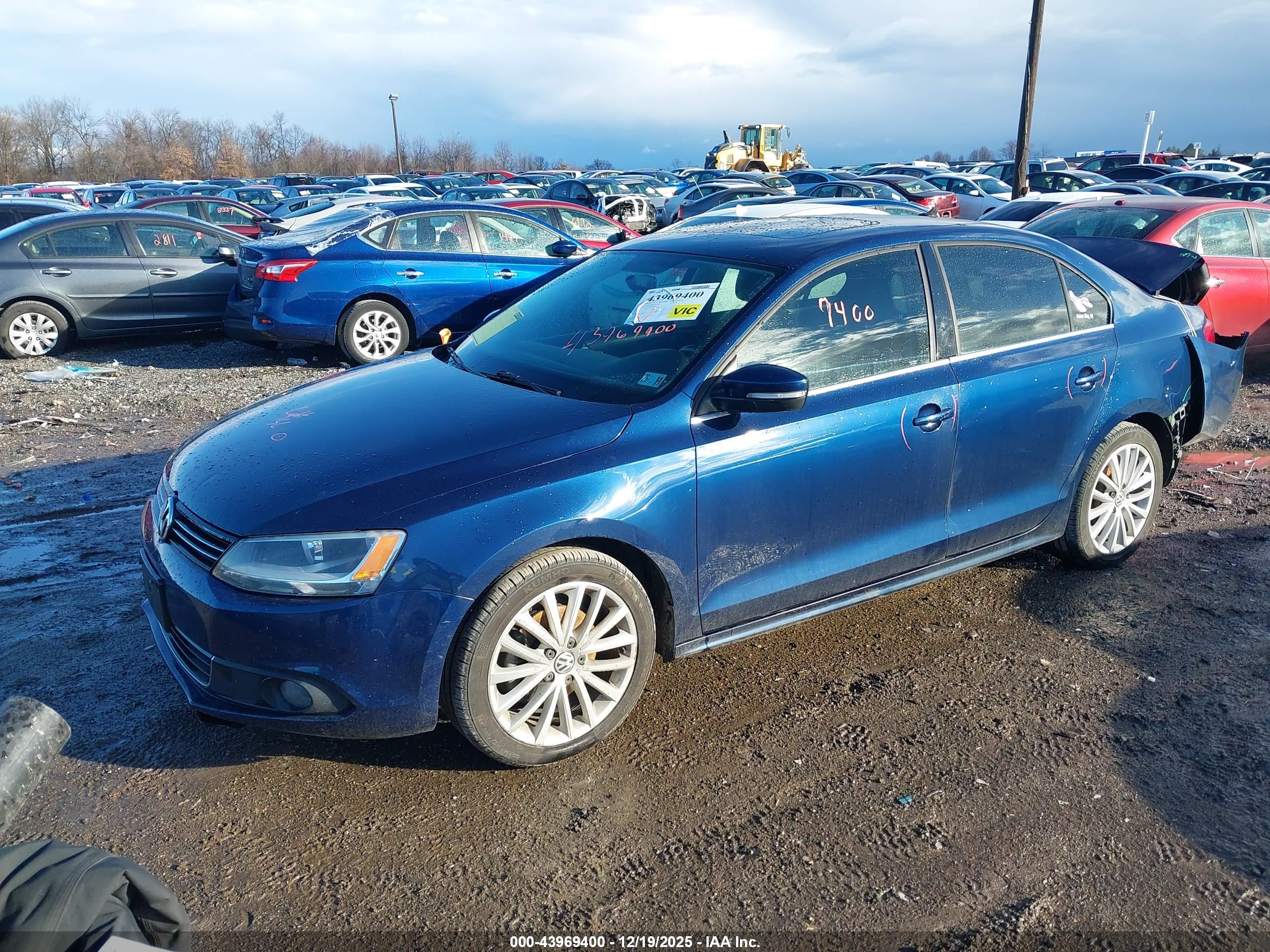 VOLKSWAGEN JETTA image 2