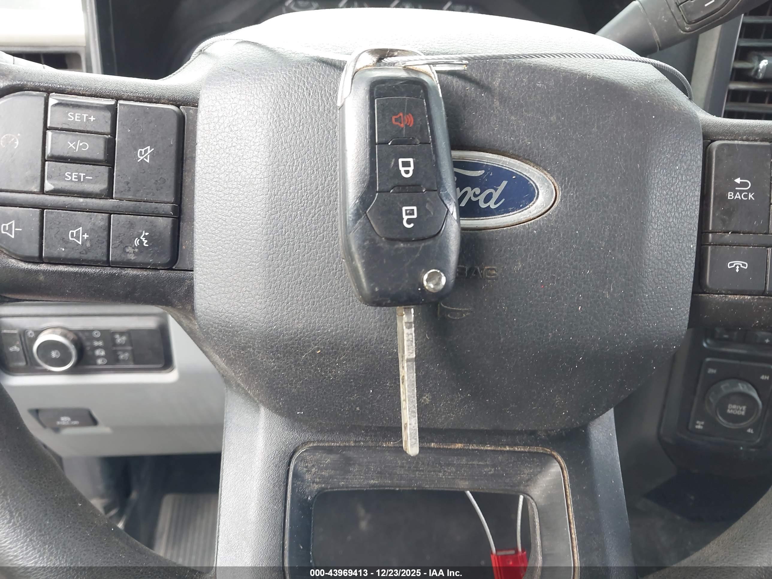 FORD F-250 image 11