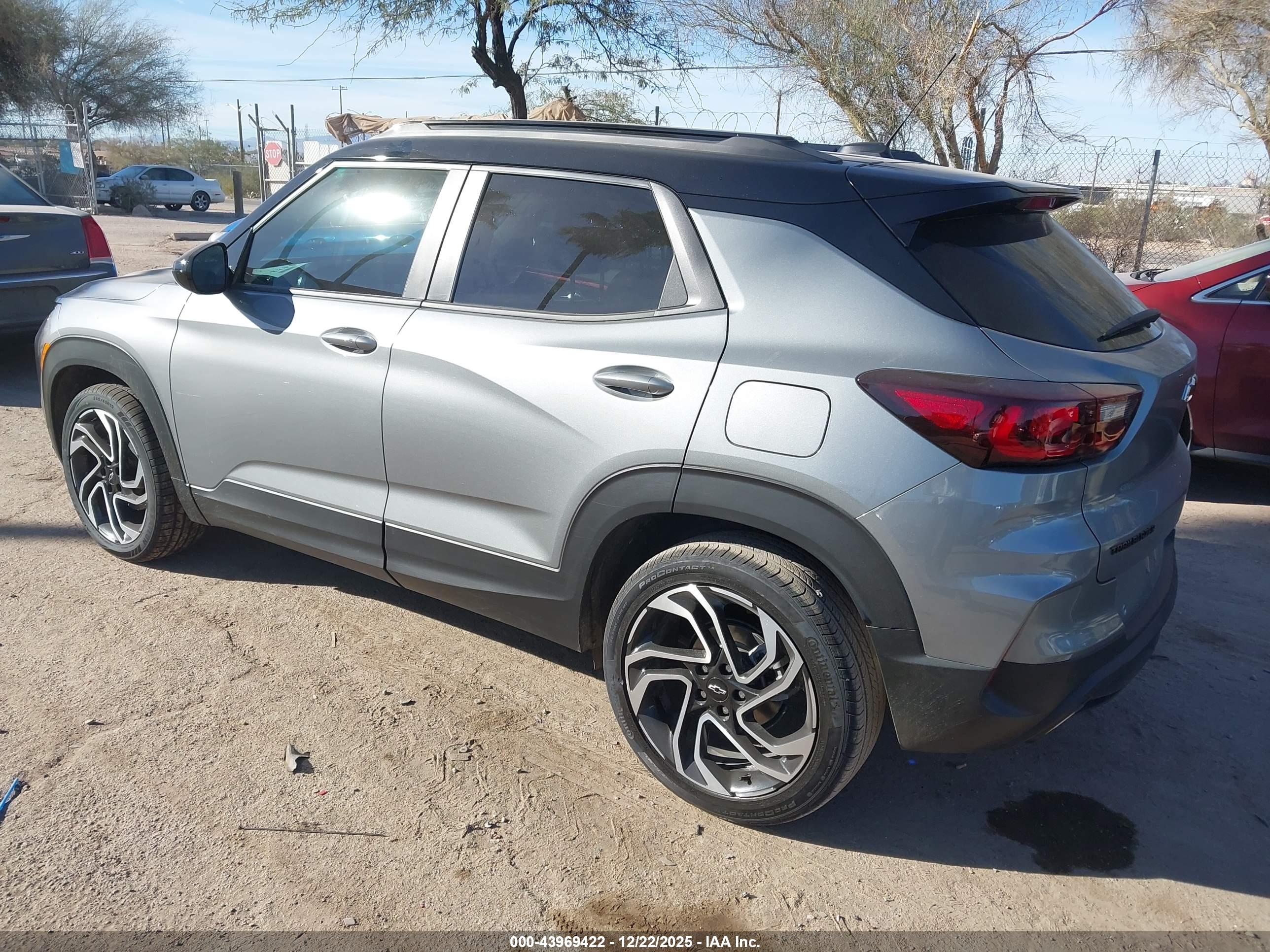 CHEVROLET TRAILBLAZER image 3