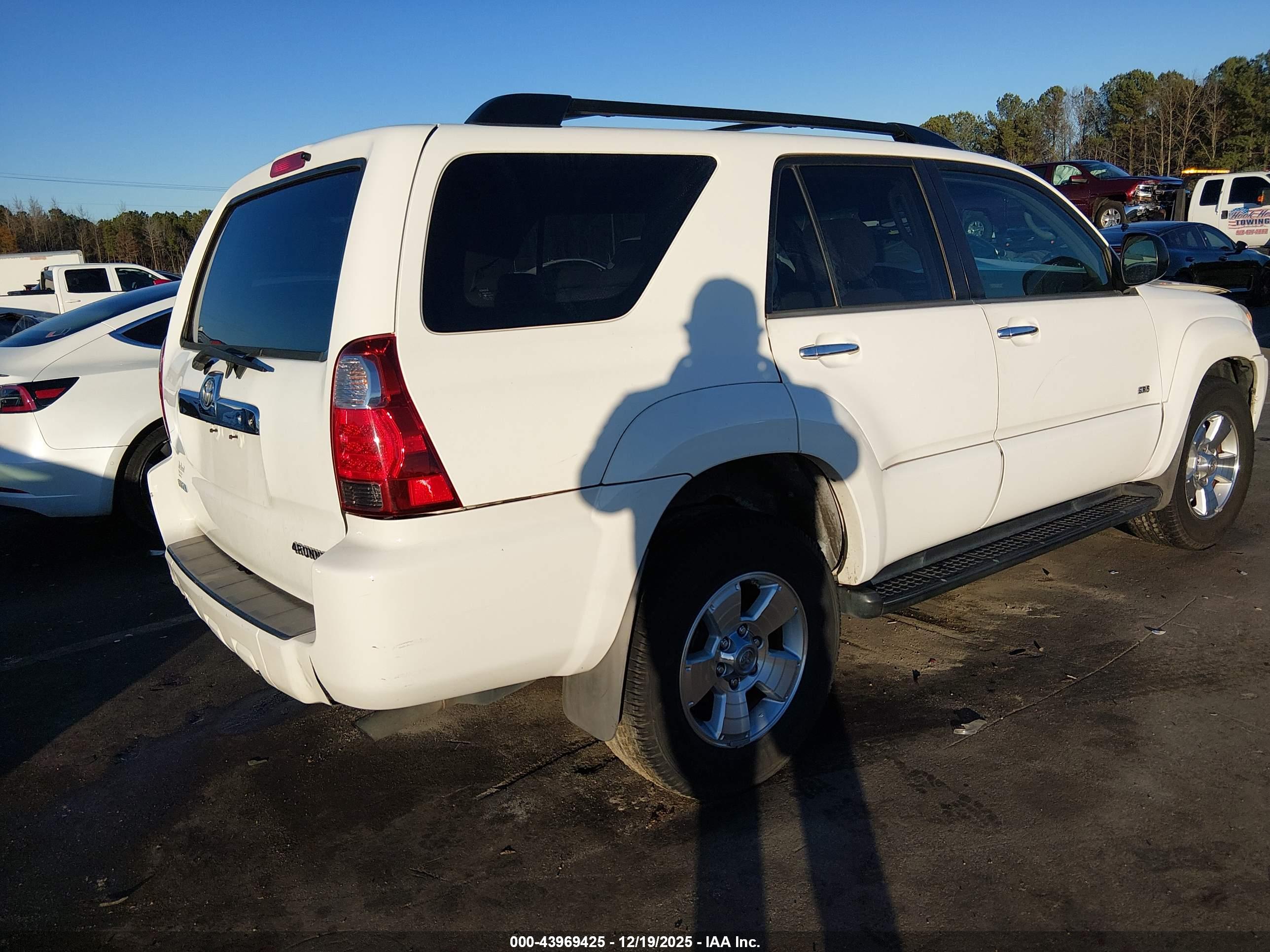 TOYOTA 4RUNNER image 4