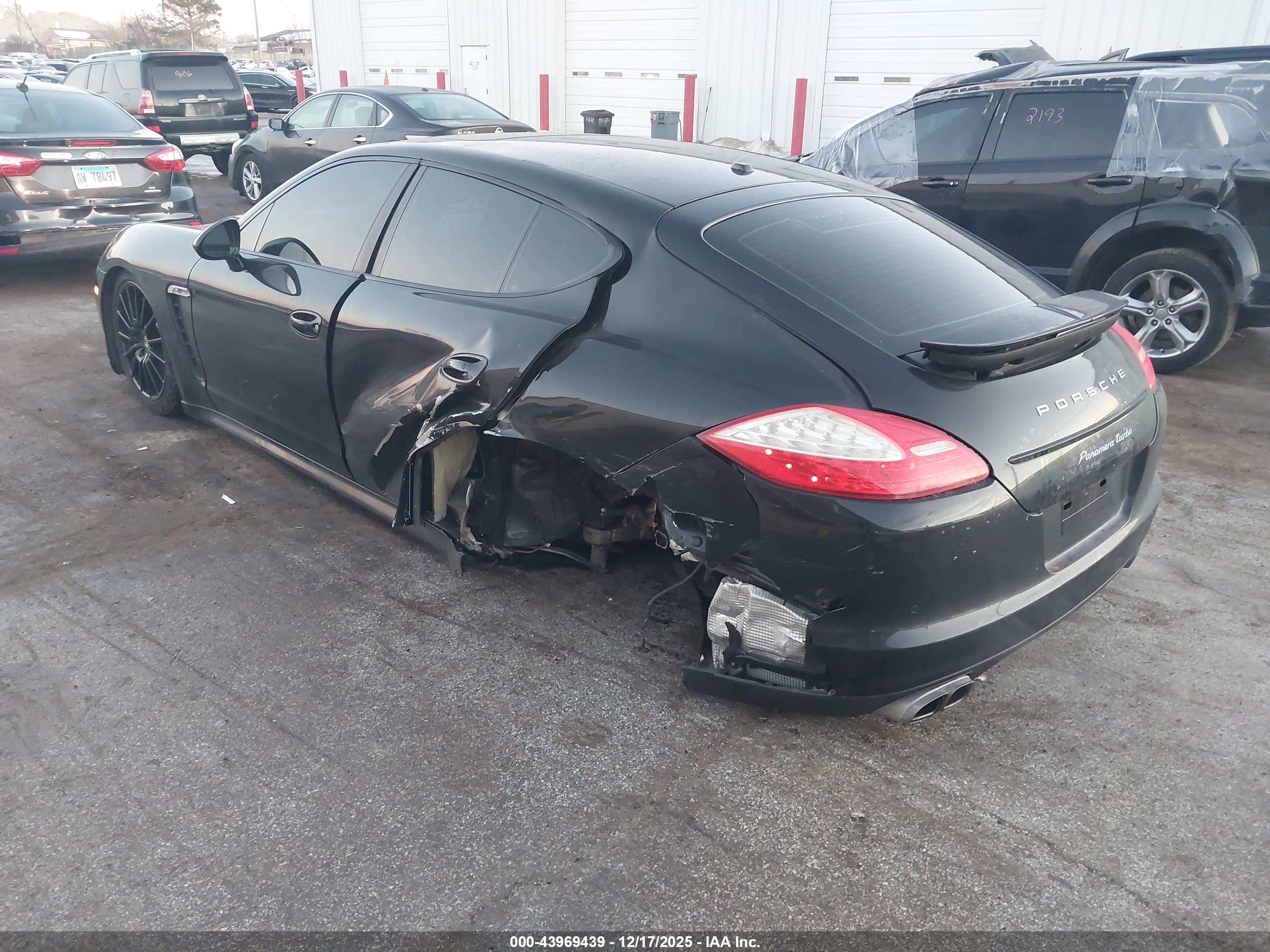 PORSCHE PANAMERA image 3
