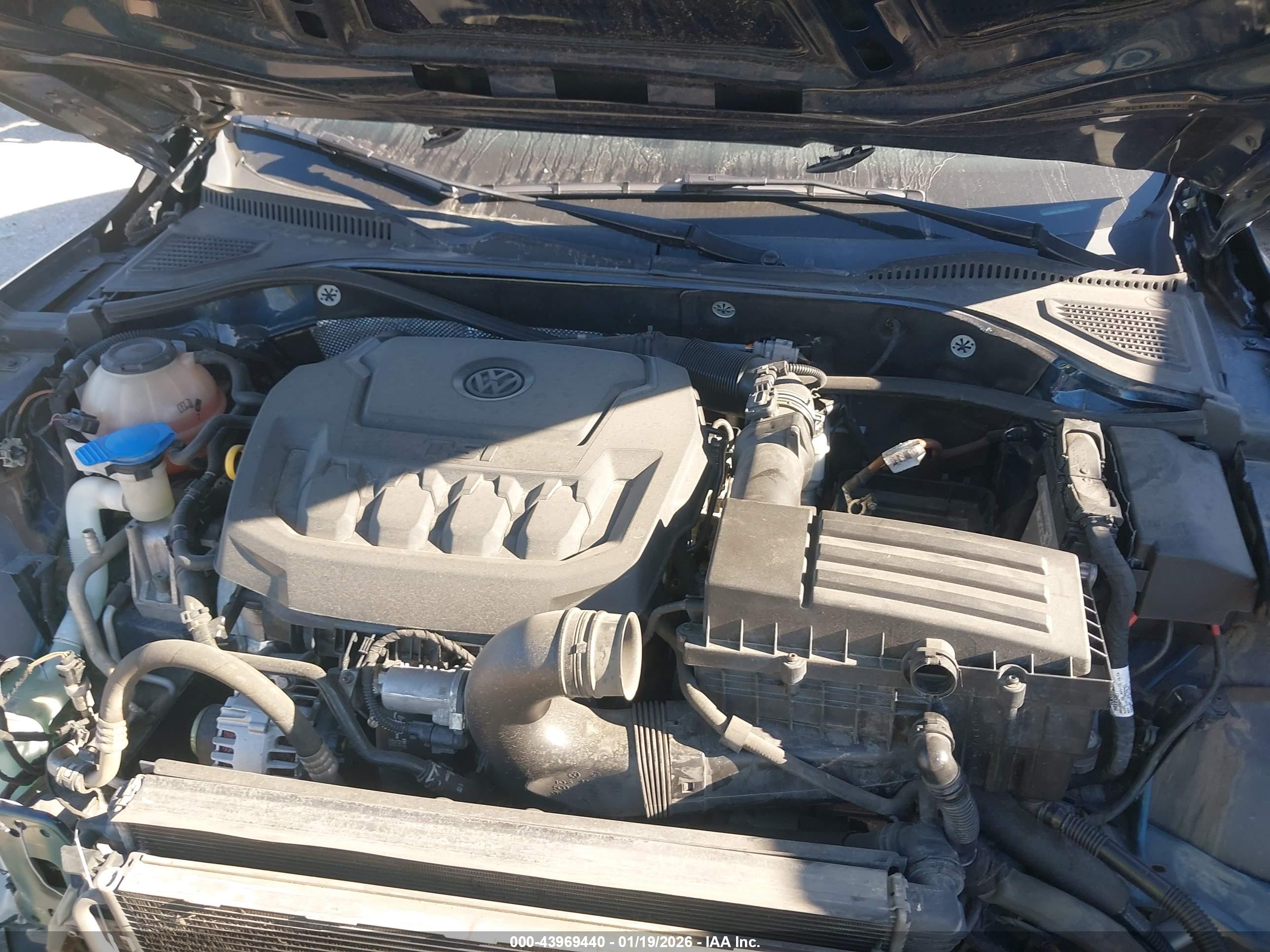 VOLKSWAGEN PASSAT image 10