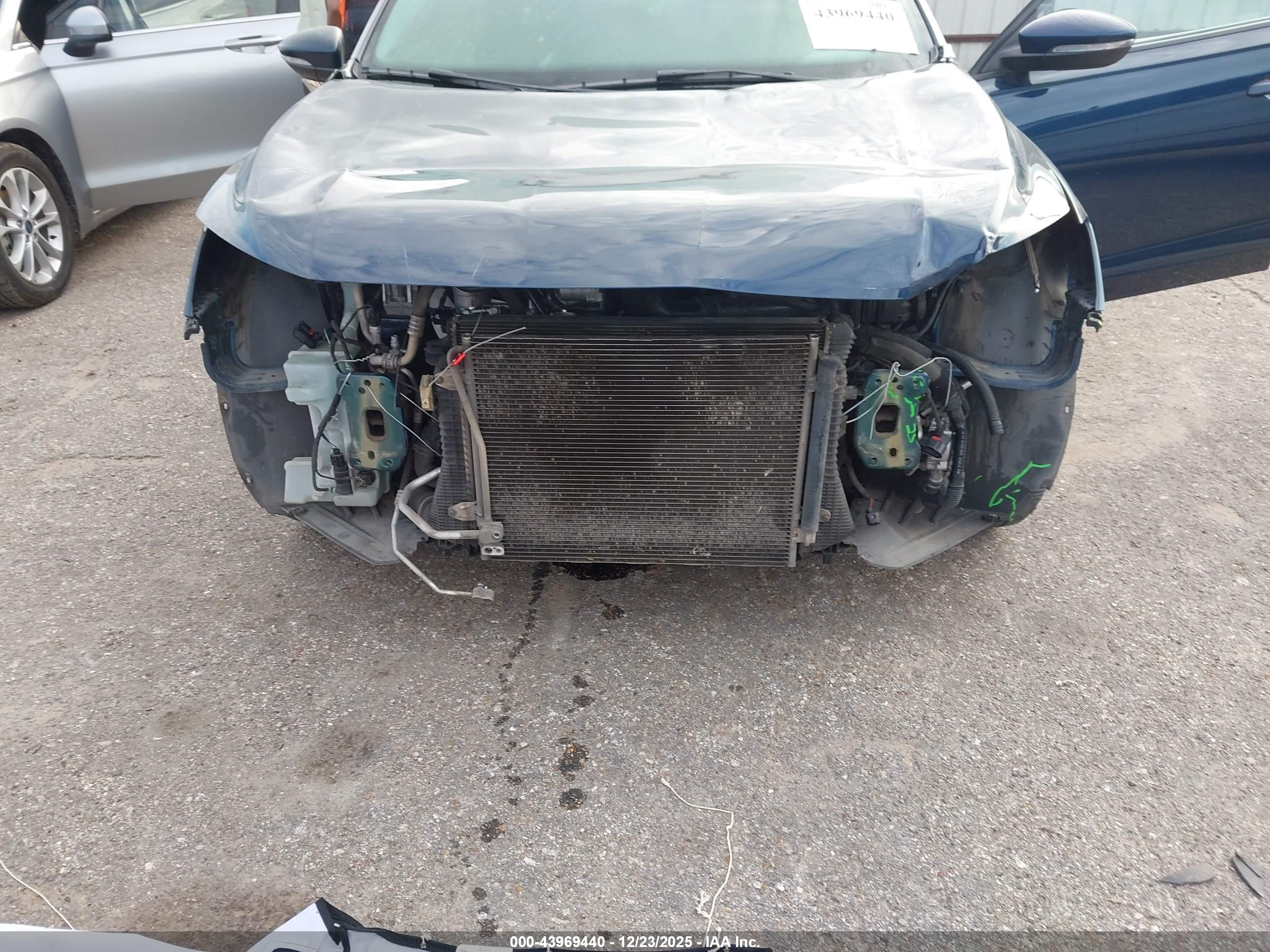 VOLKSWAGEN PASSAT image 6