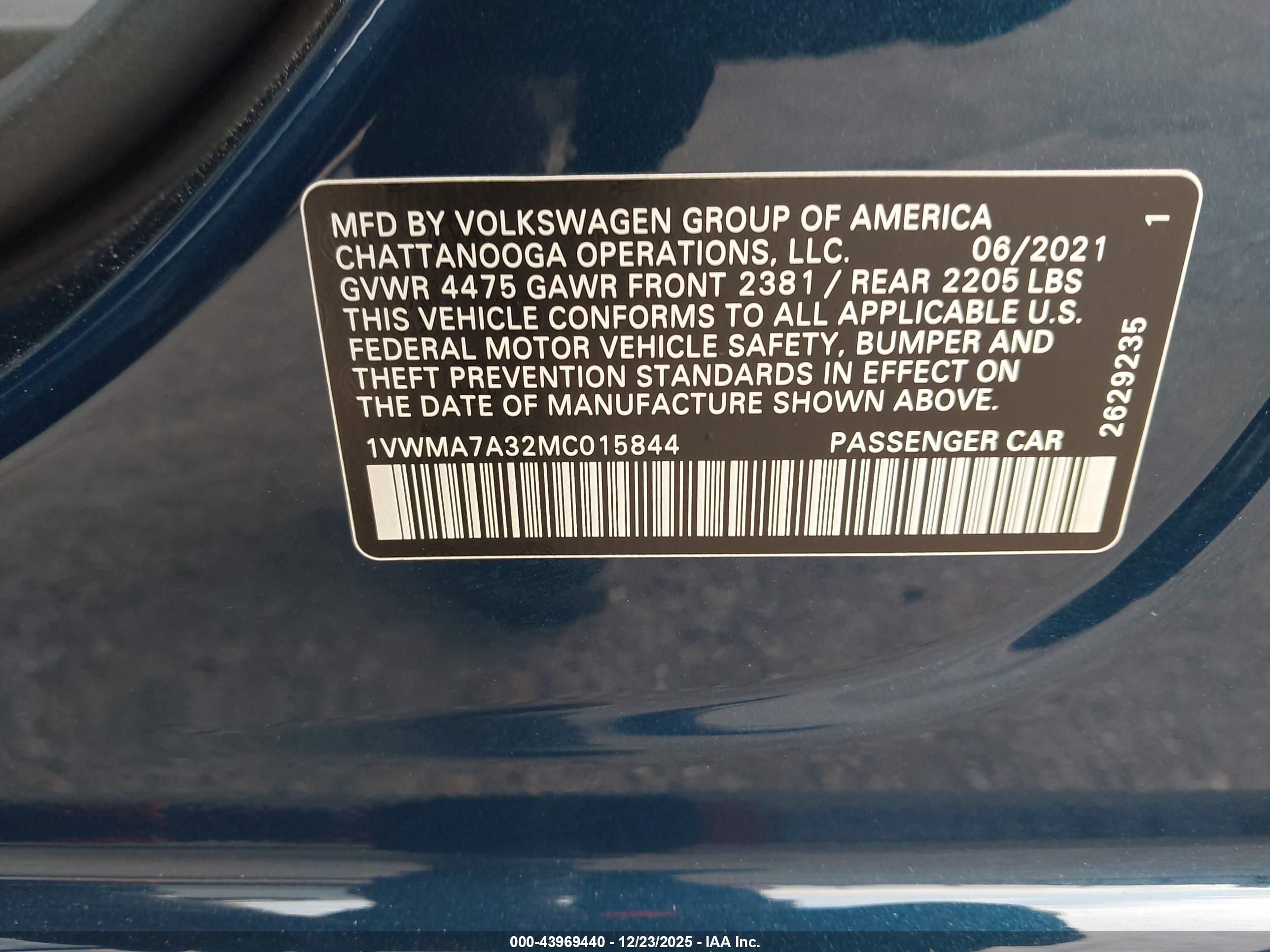VOLKSWAGEN PASSAT image 9