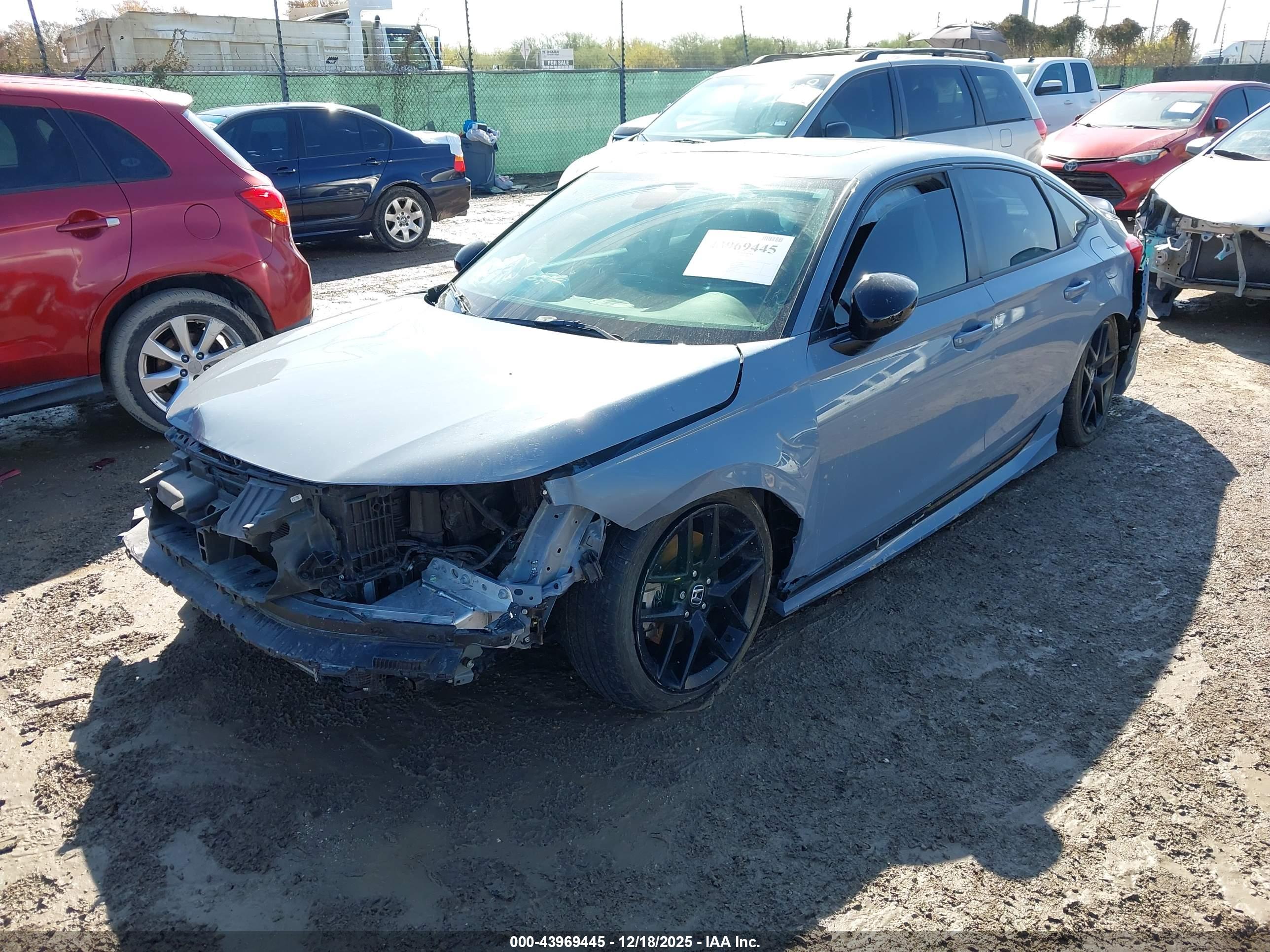 HONDA CIVIC image 2