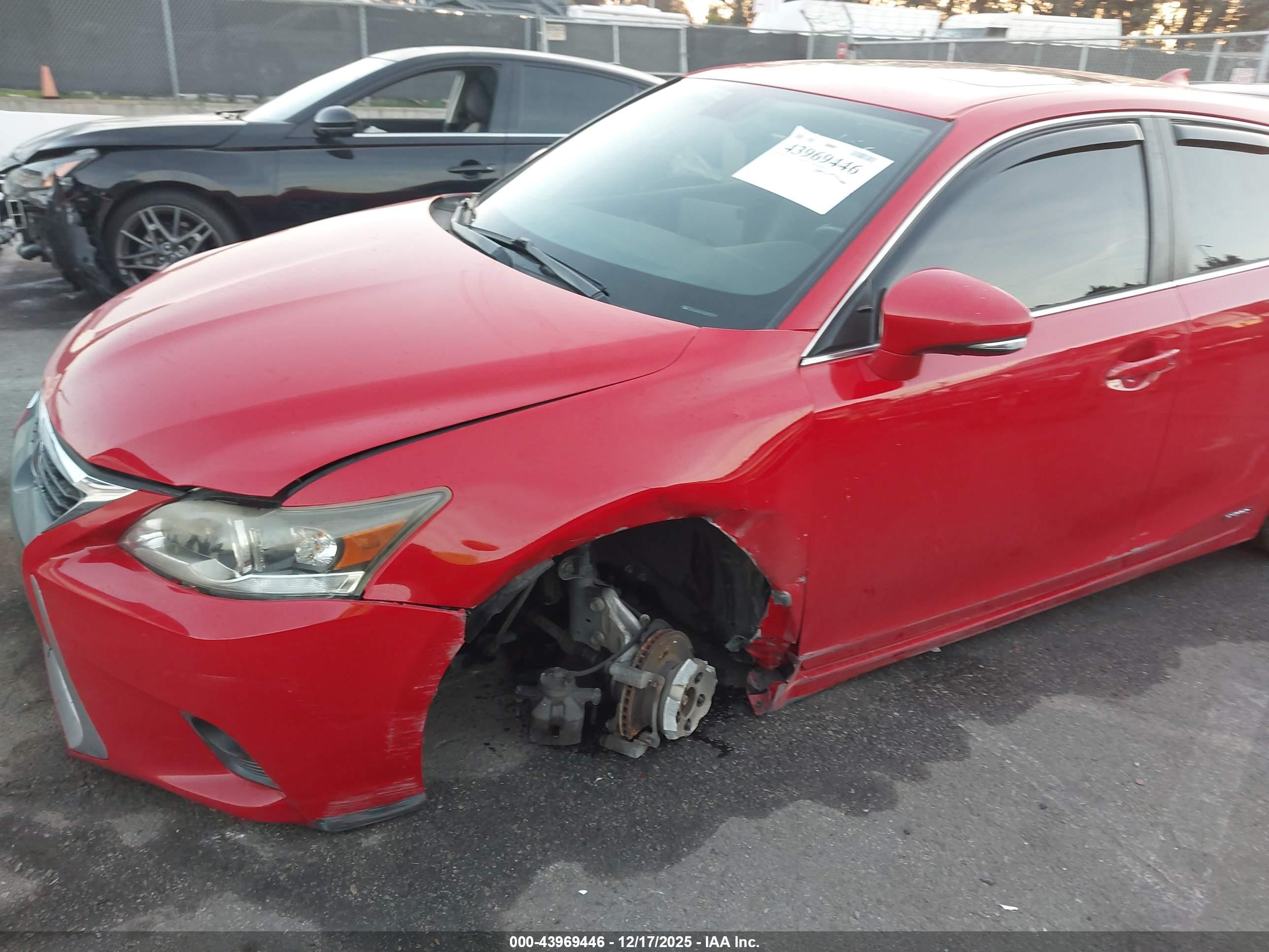 LEXUS CT image 6