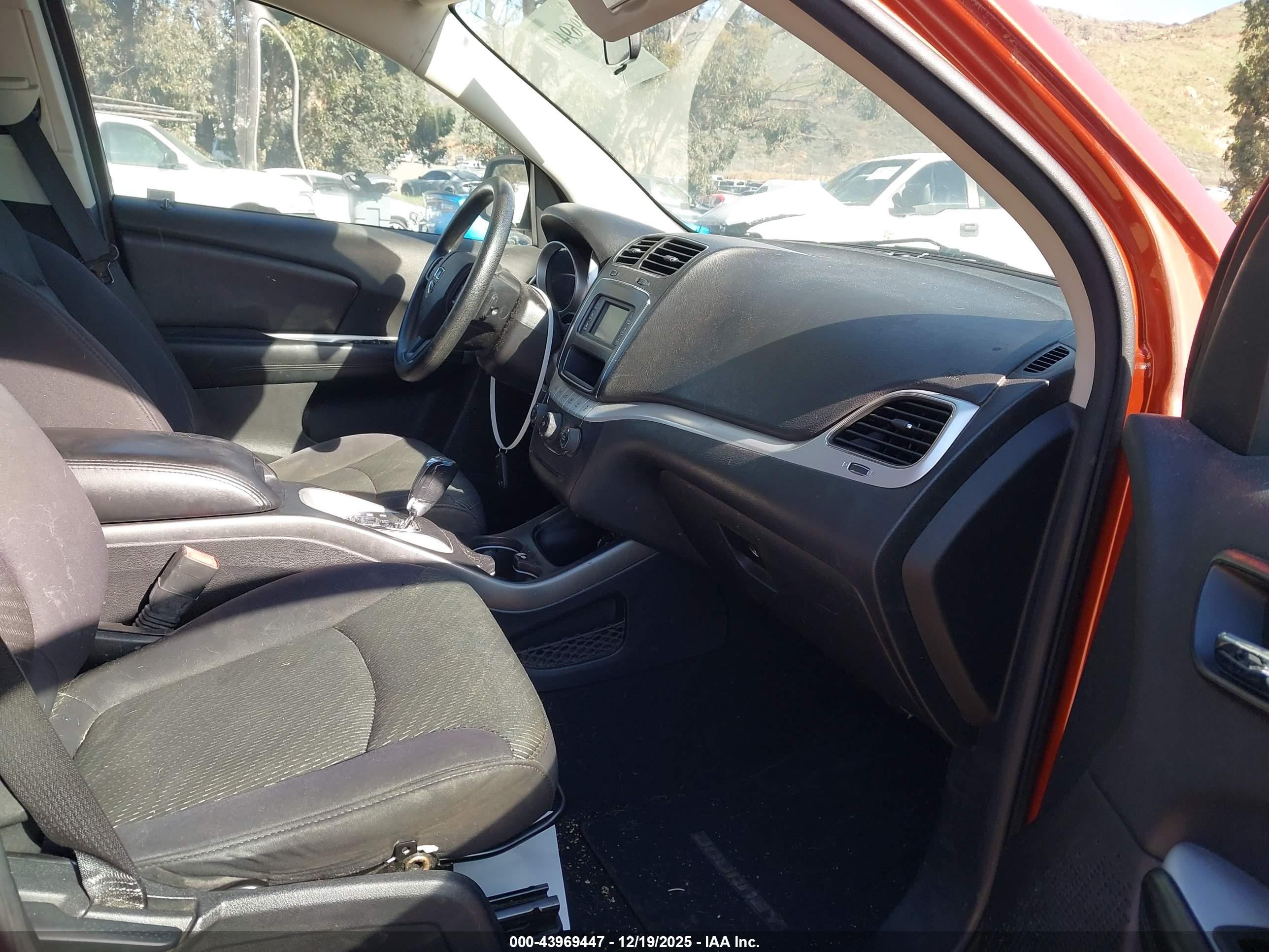 DODGE JOURNEY image 5