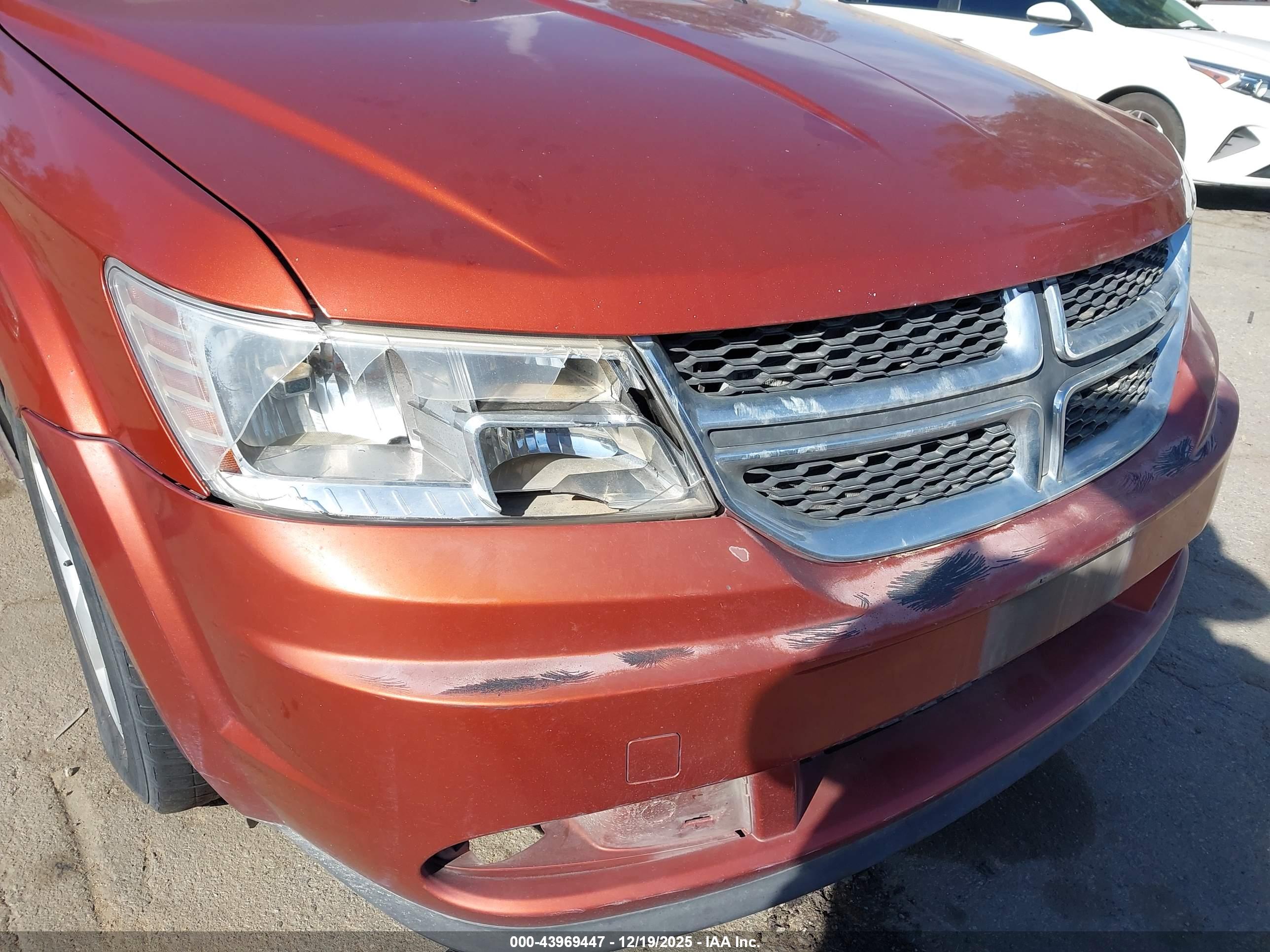 DODGE JOURNEY image 6