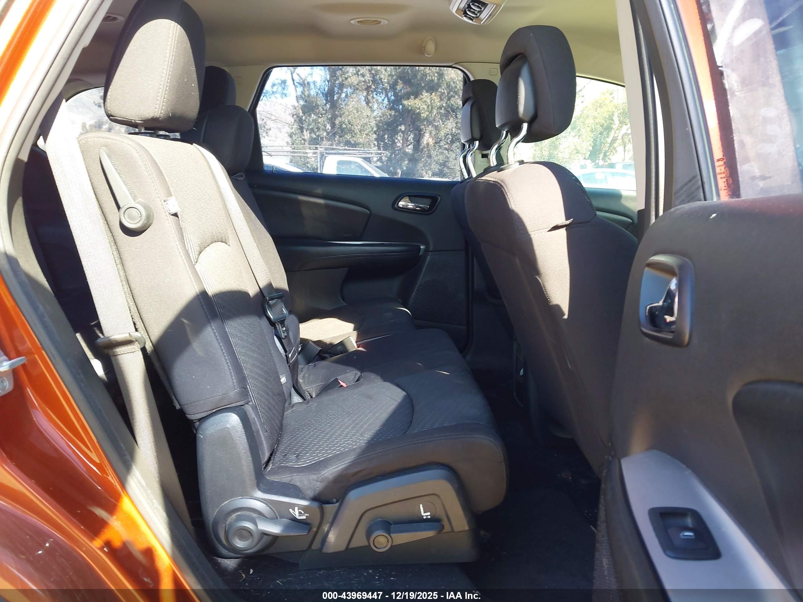 DODGE JOURNEY image 8
