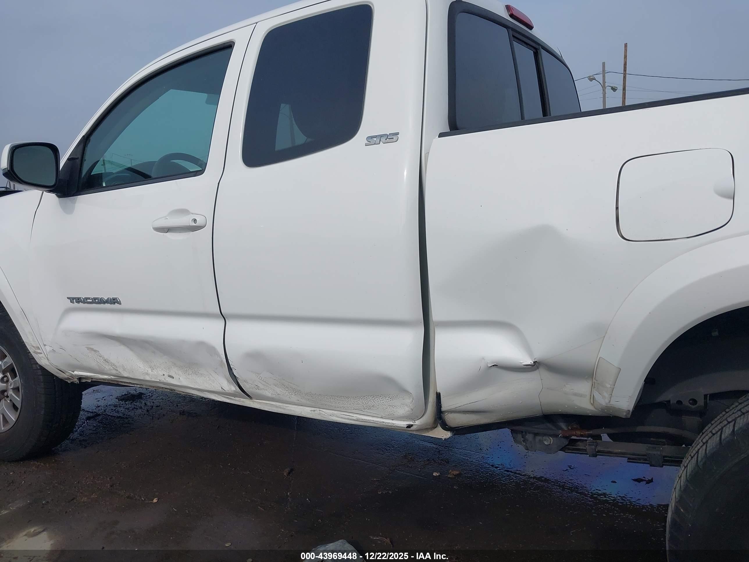 TOYOTA TACOMA image 6