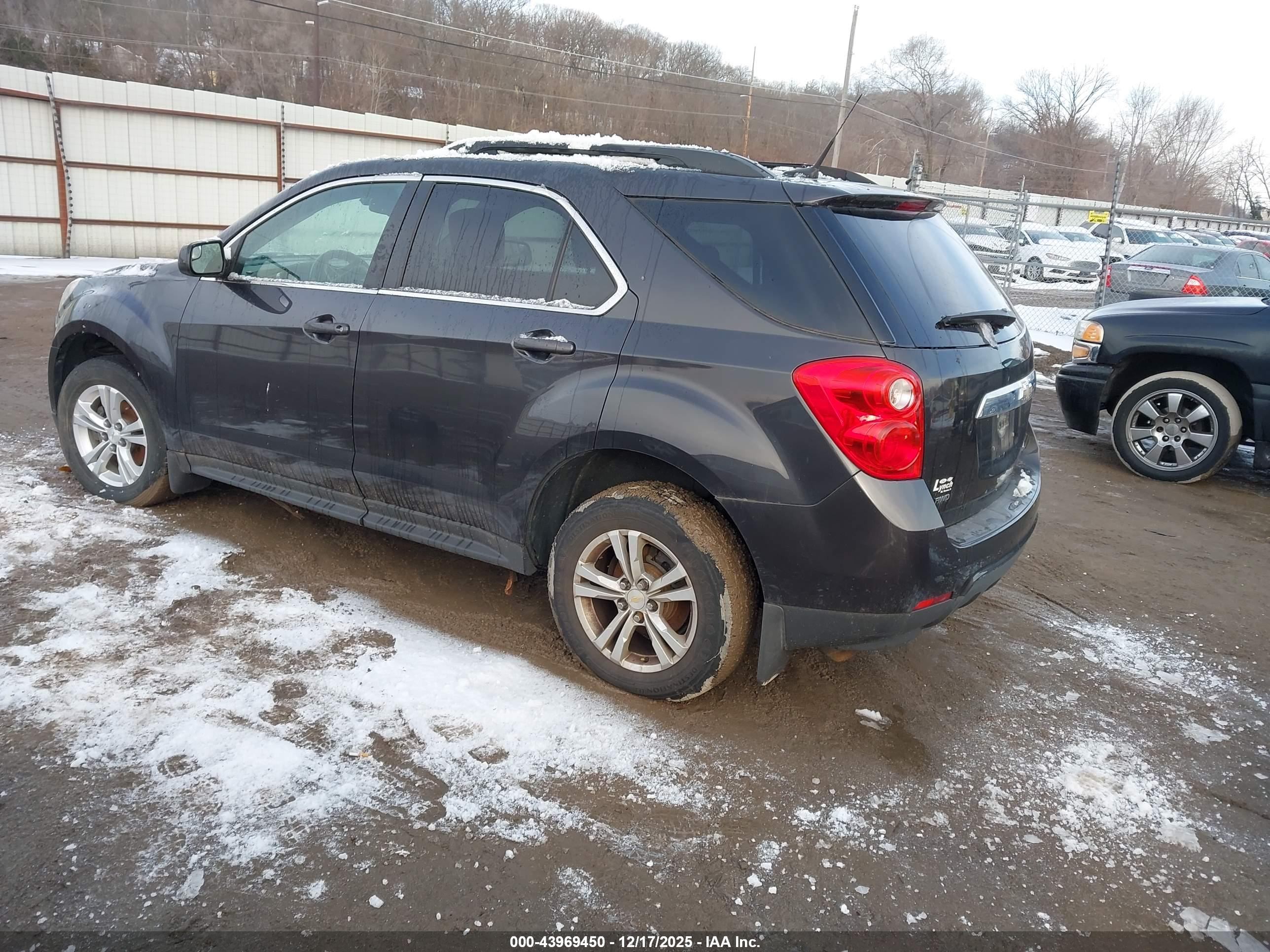 CHEVROLET EQUINOX image 3