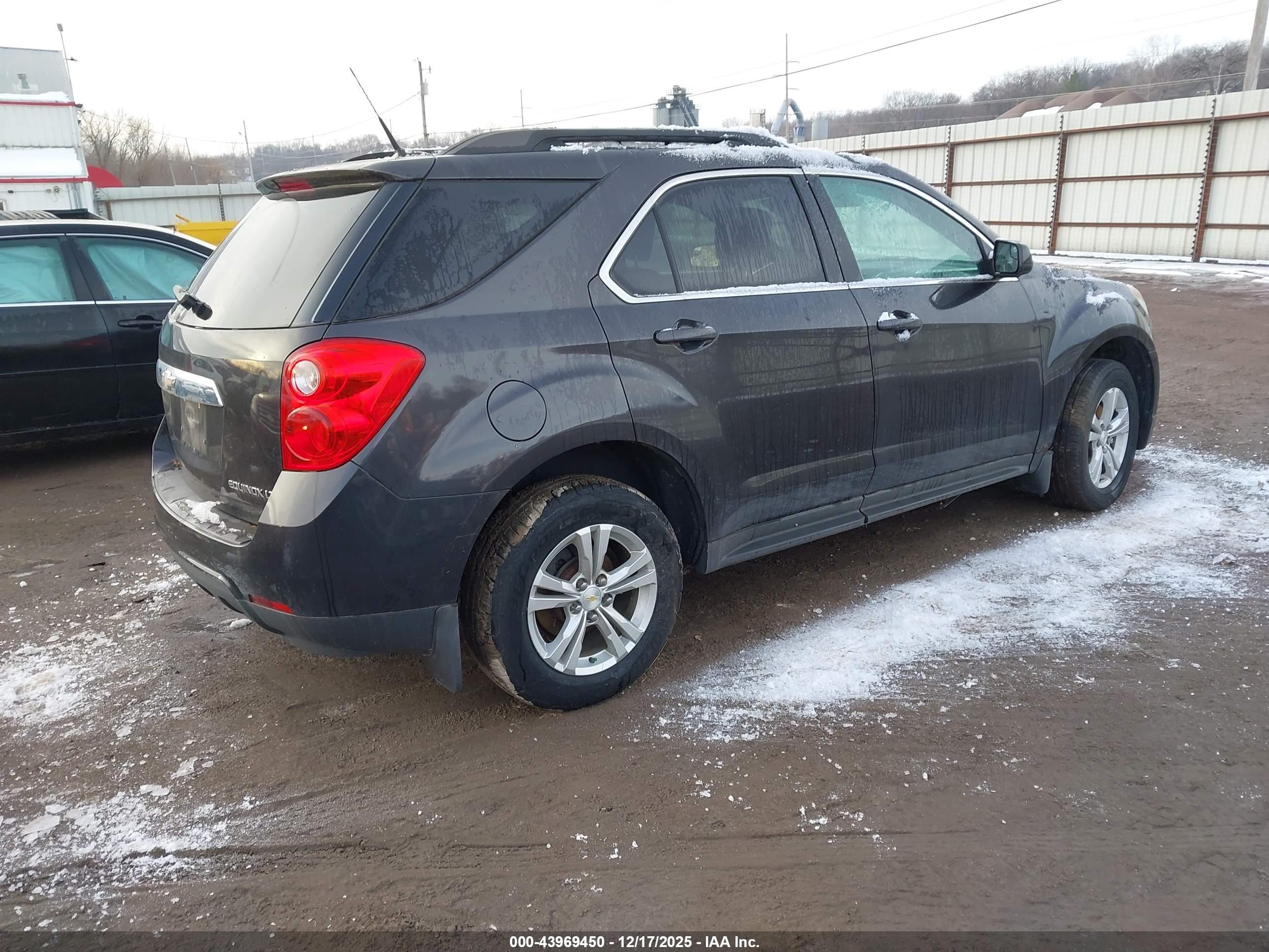 CHEVROLET EQUINOX image 4