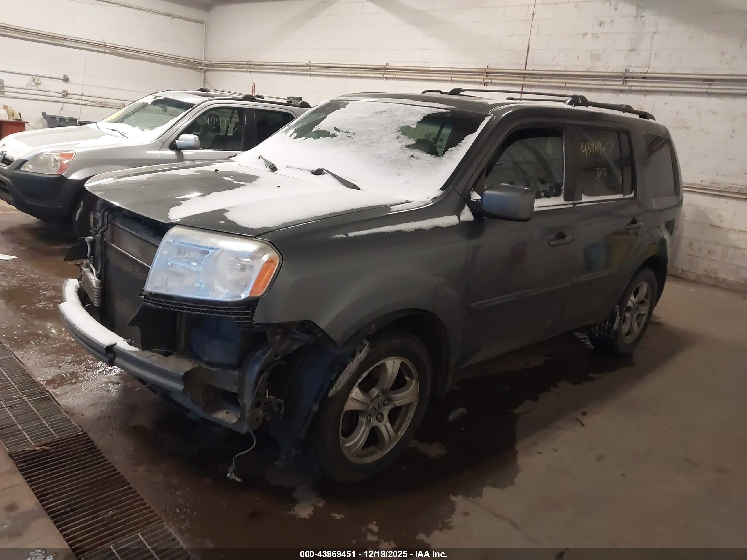 HONDA PILOT image 2