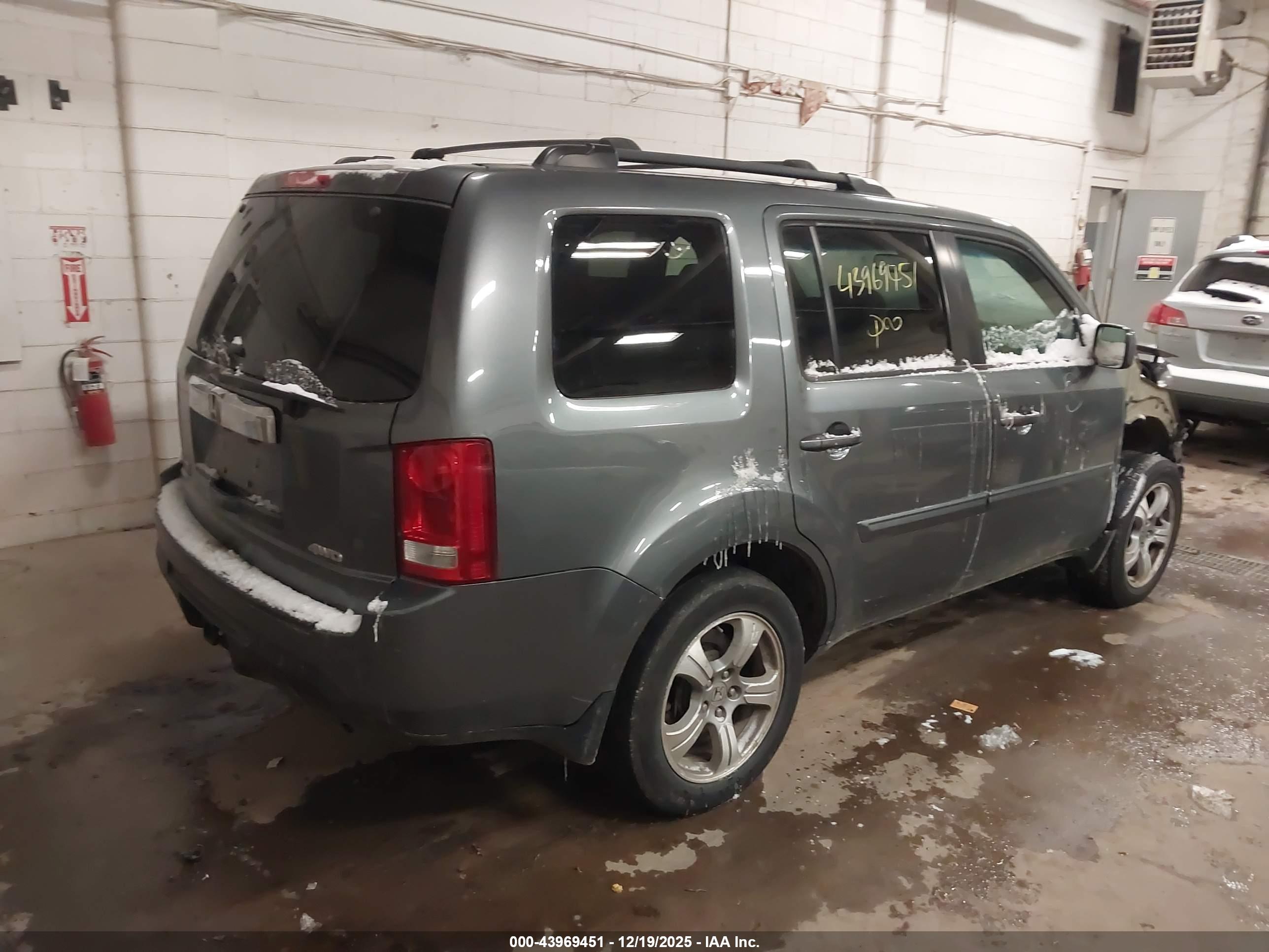 HONDA PILOT image 4