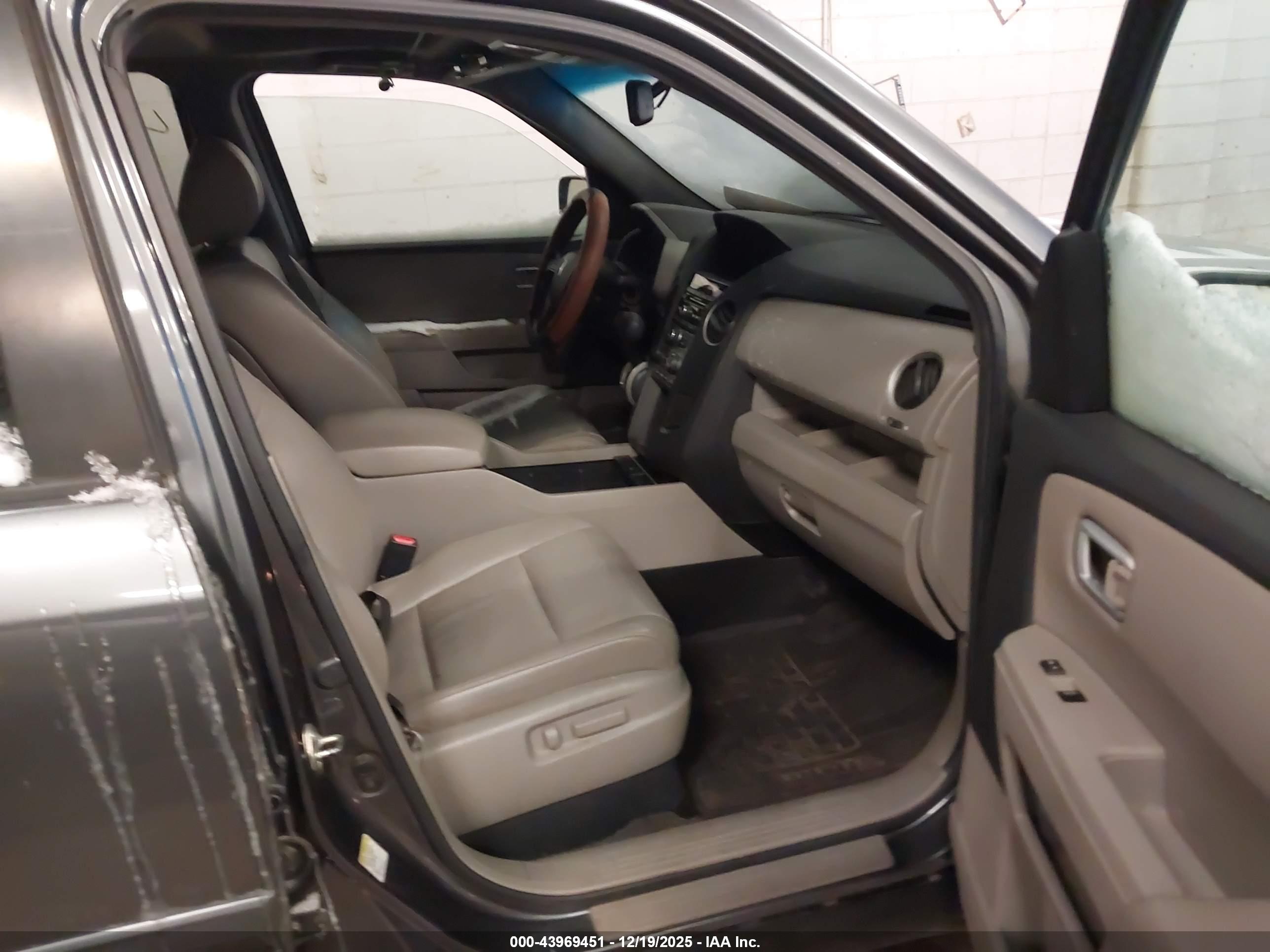 HONDA PILOT image 5