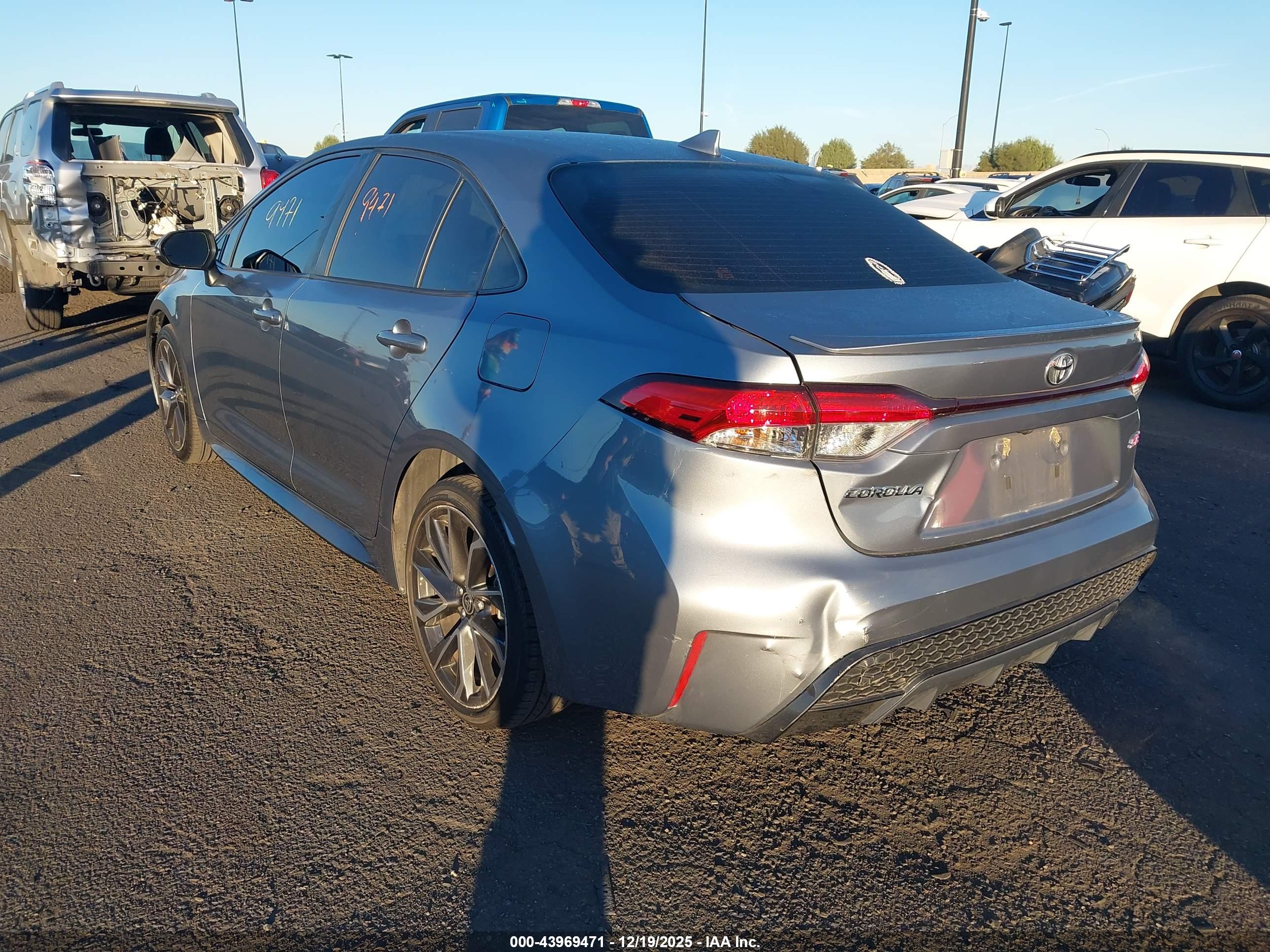TOYOTA COROLLA image 3