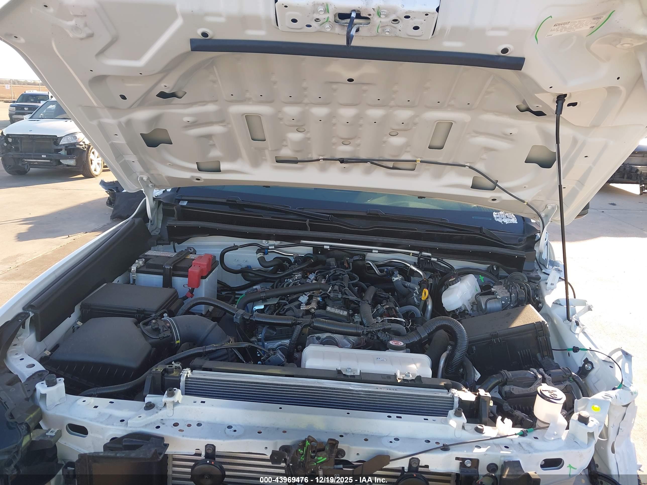 TOYOTA 4RUNNER image 10