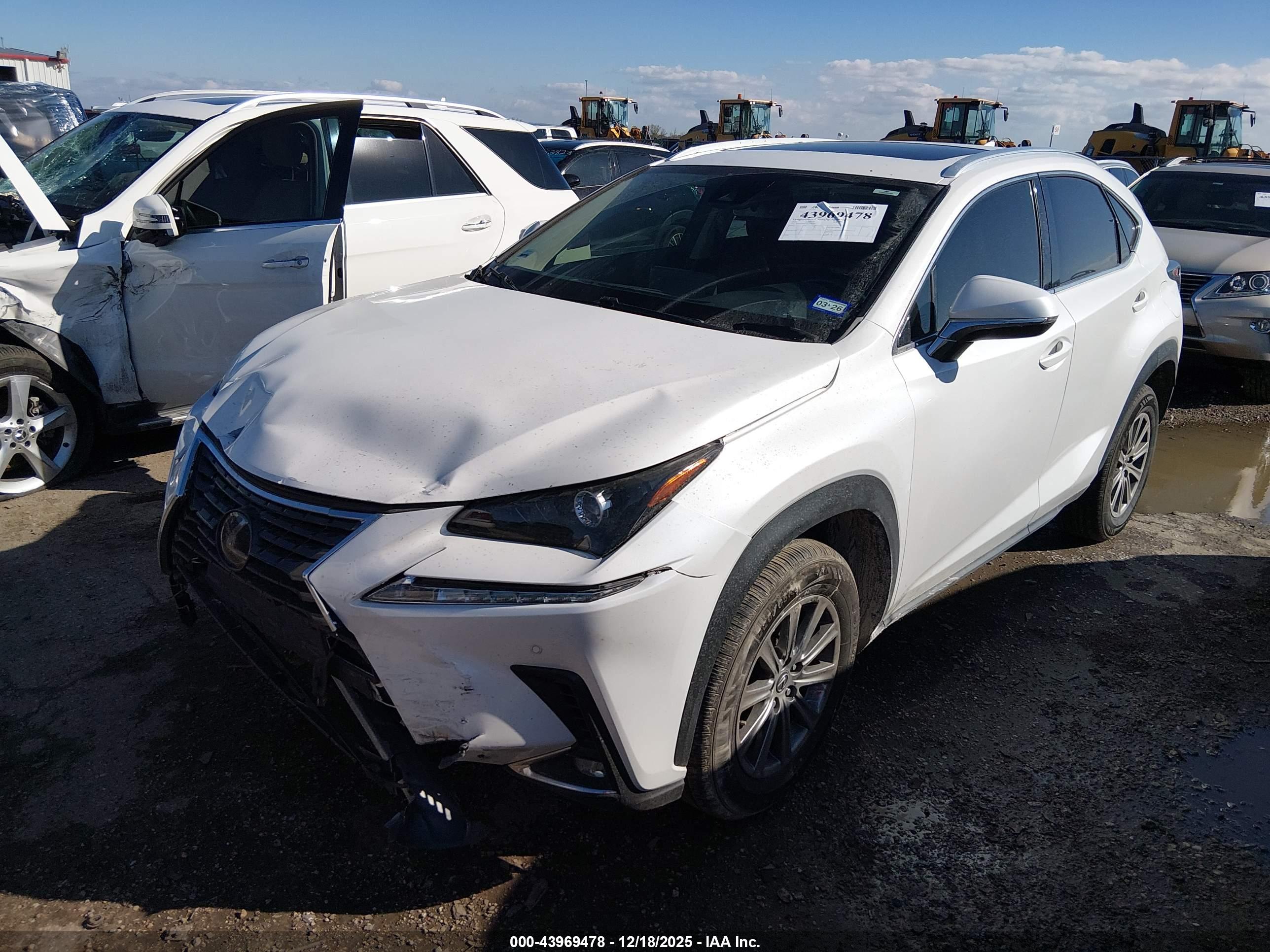 LEXUS NX image 2