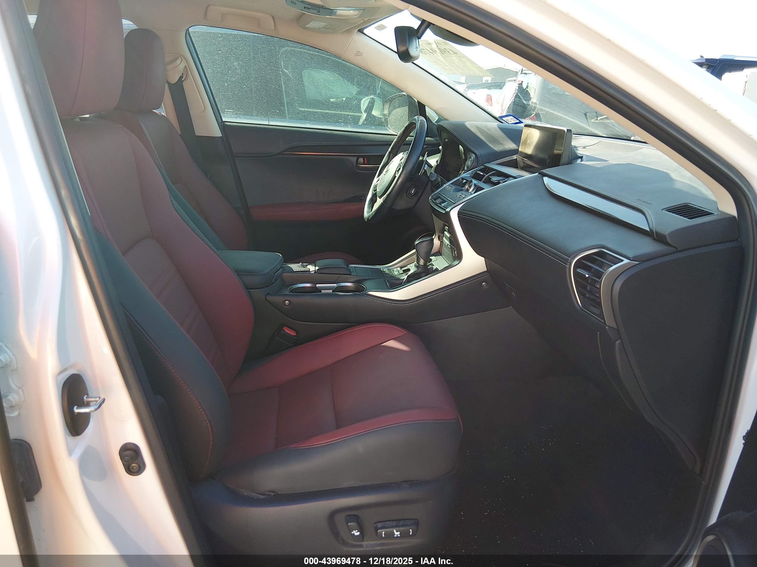 LEXUS NX image 5