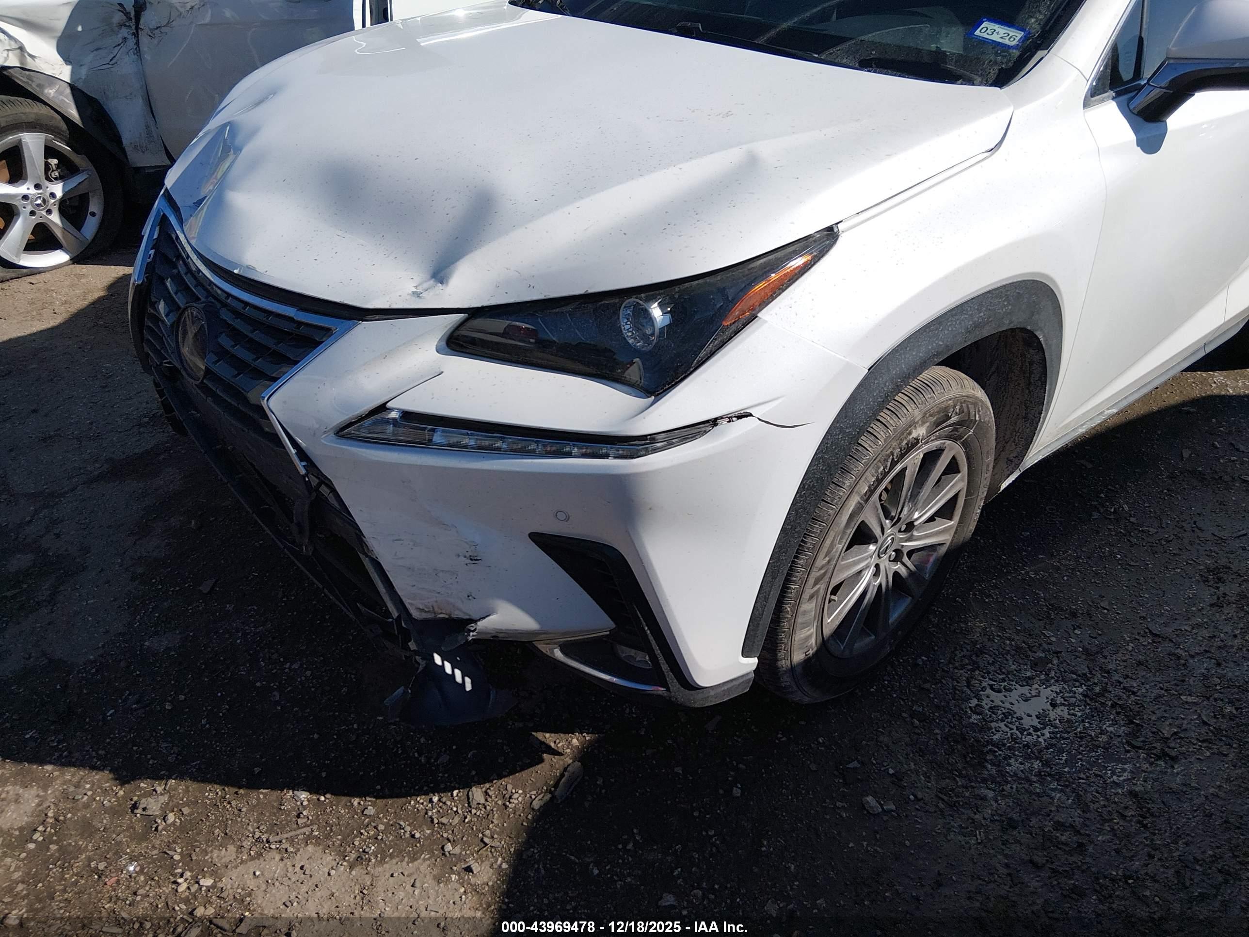 LEXUS NX image 6