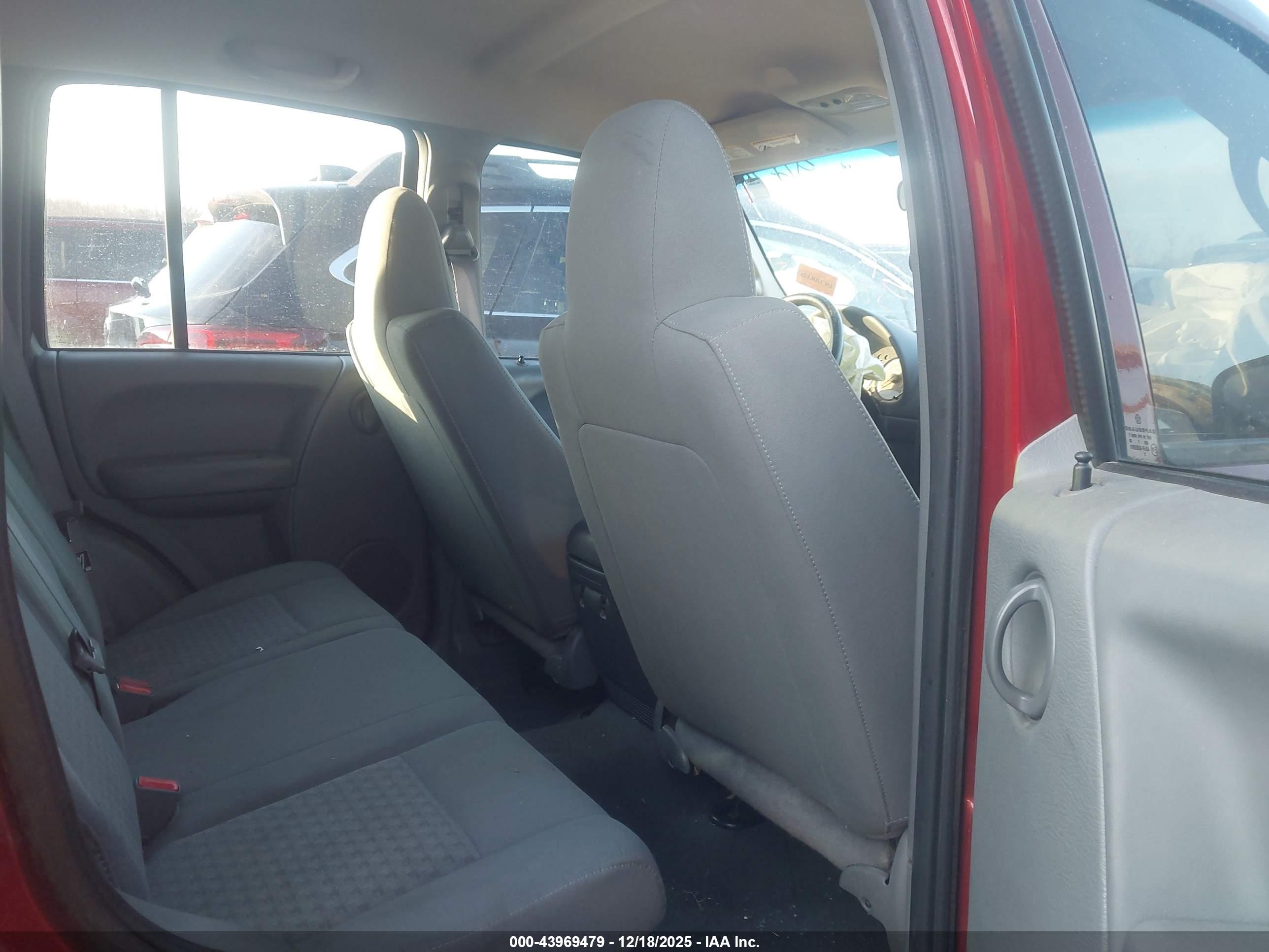 JEEP LIBERTY image 8