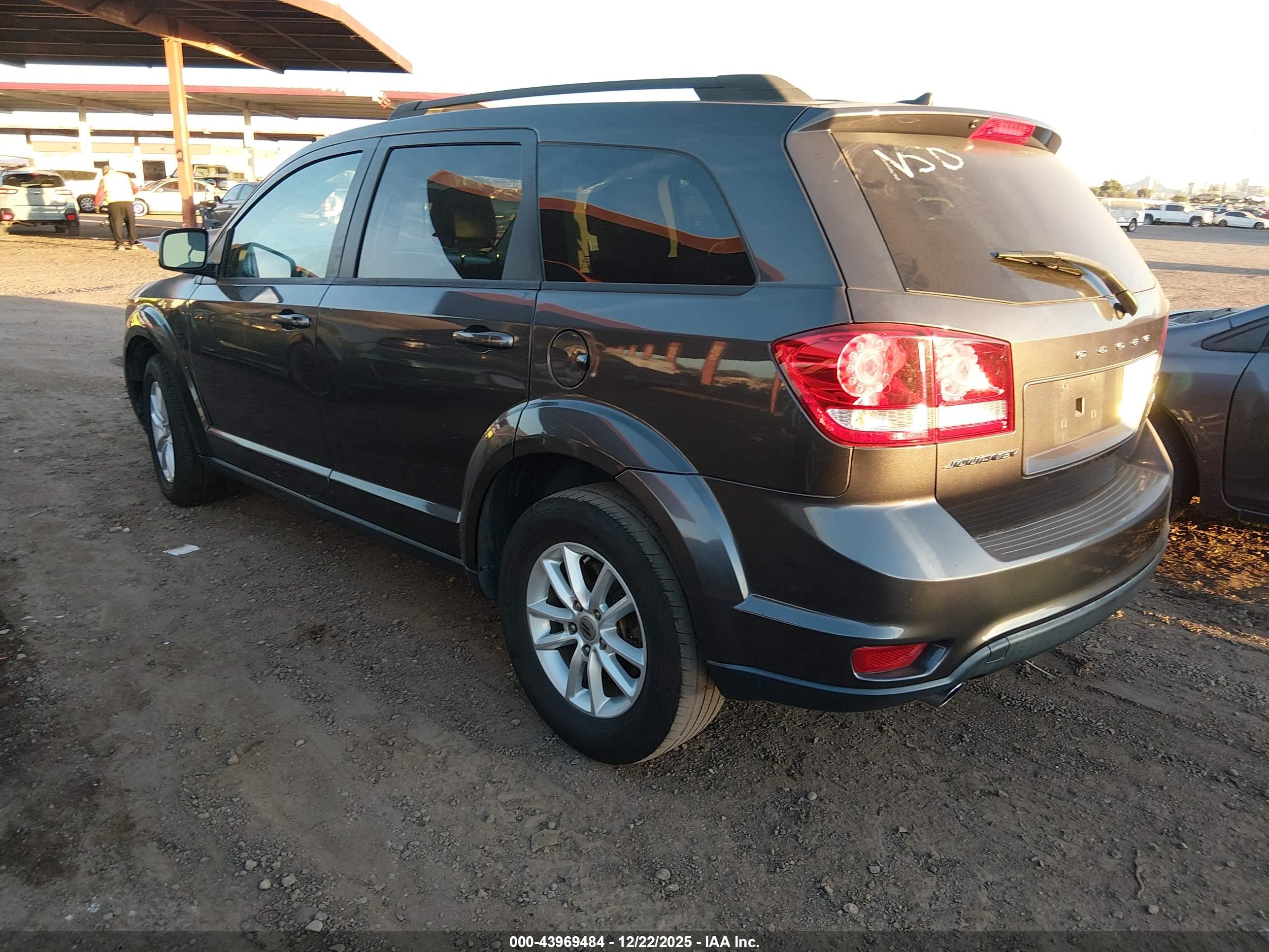 DODGE JOURNEY image 3