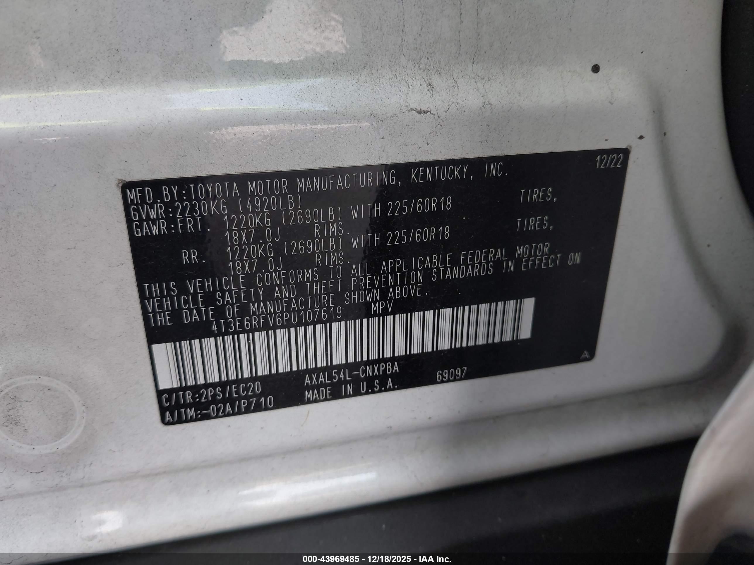 TOYOTA RAV4 image 9