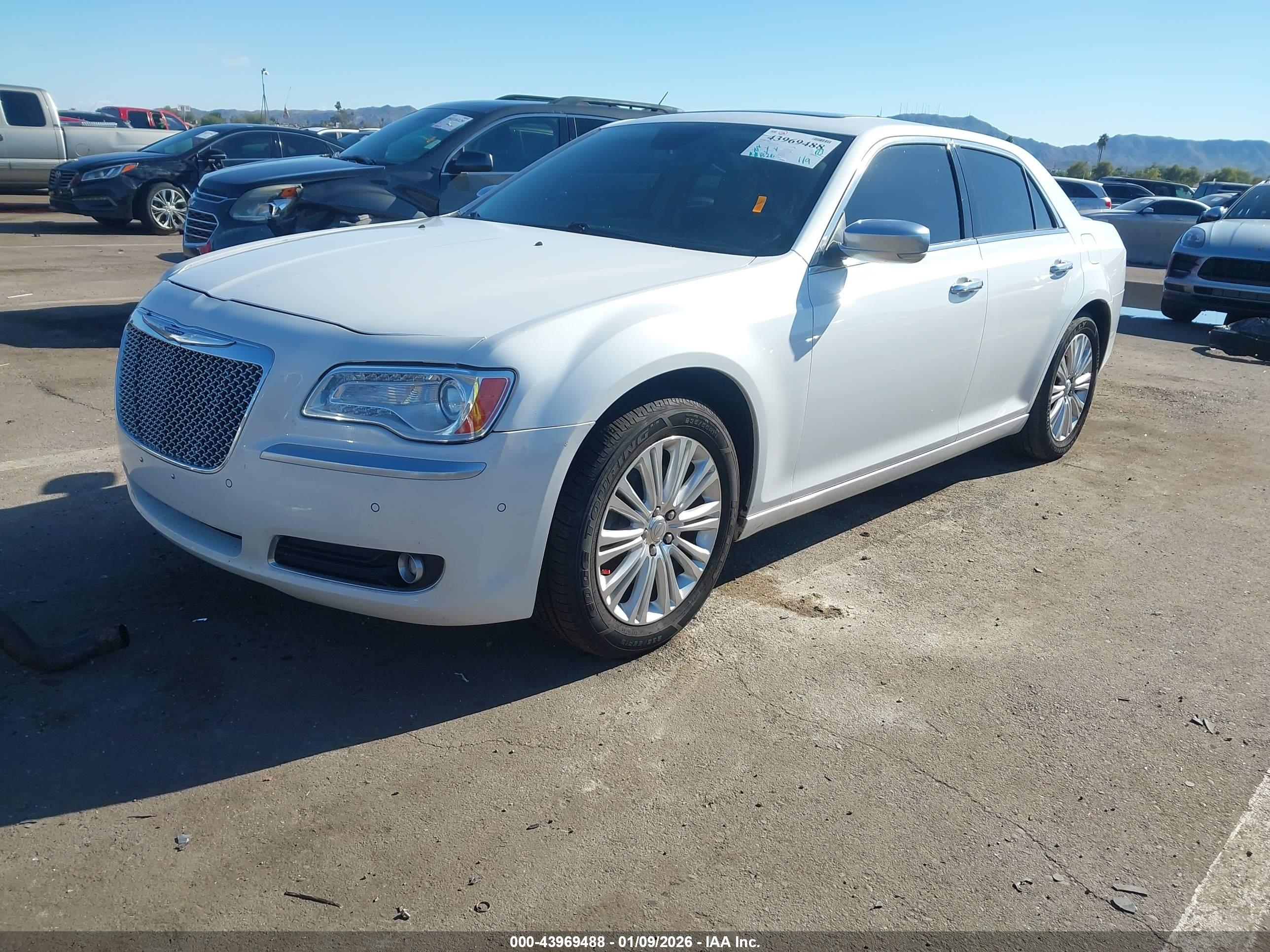 CHRYSLER 300C image 2