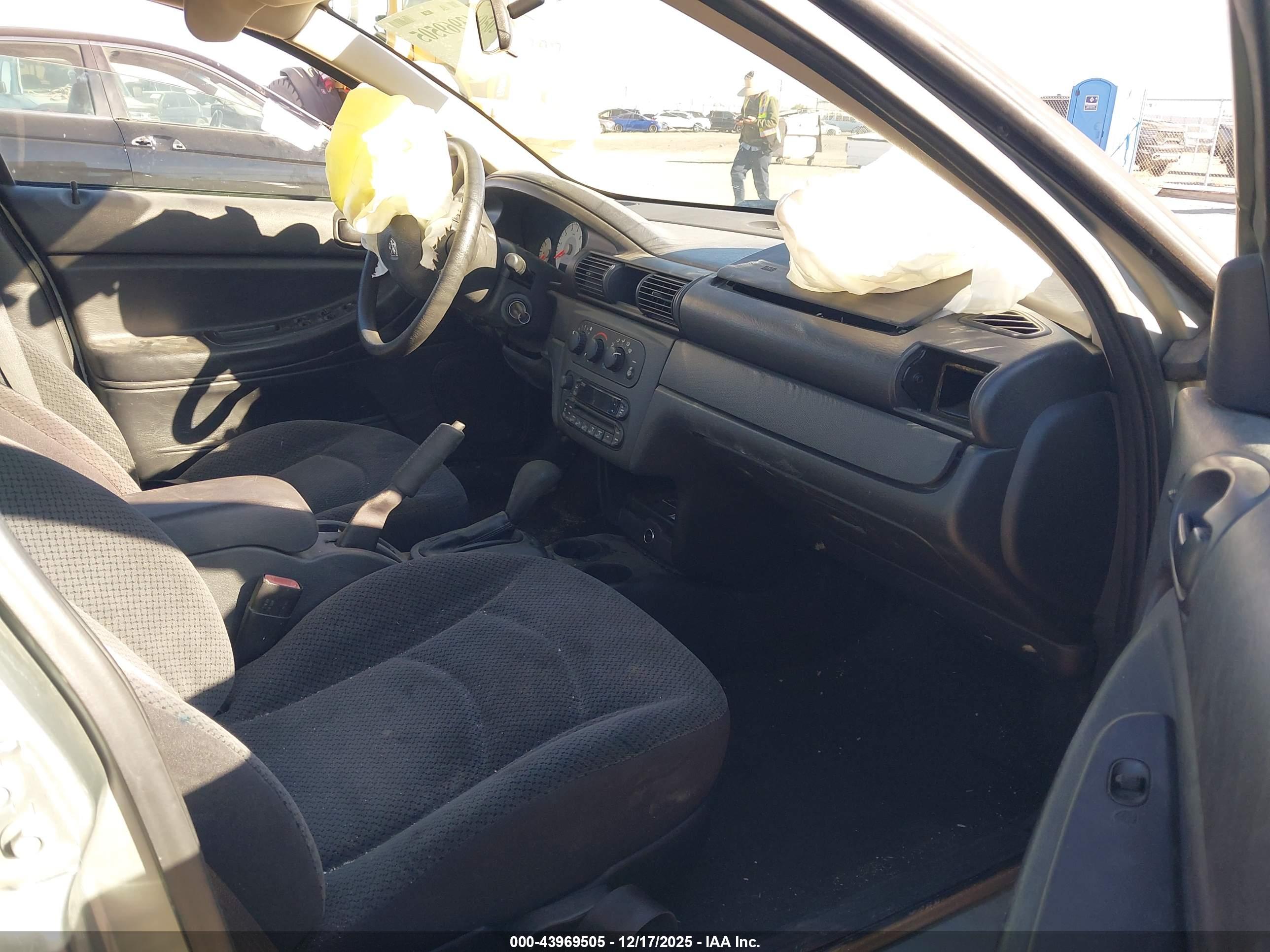 DODGE STRATUS image 5