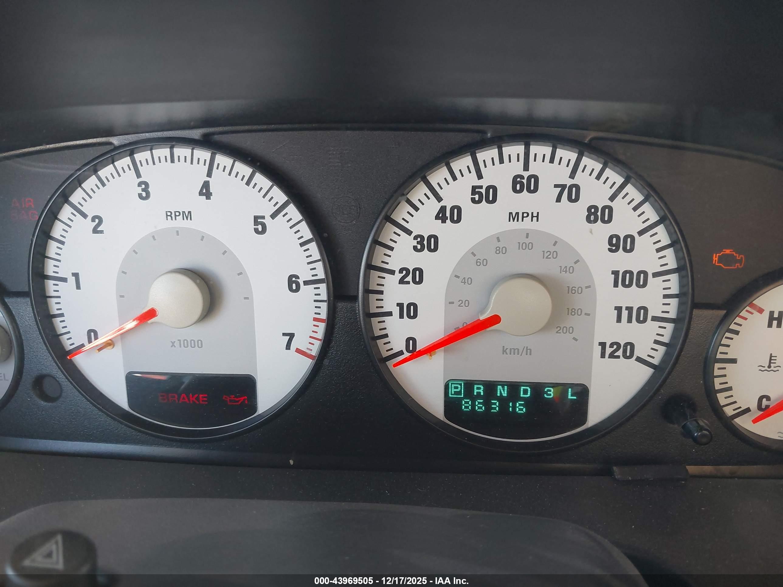 DODGE STRATUS image 7