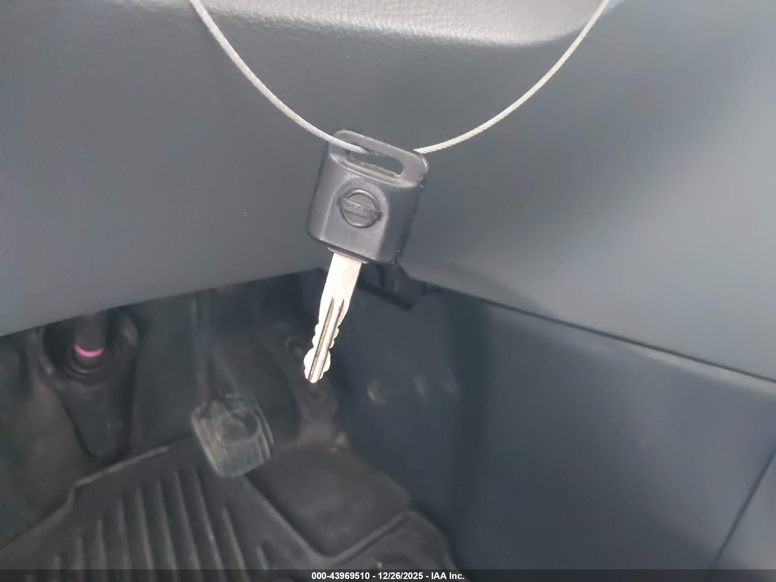 NISSAN NV200 image 11